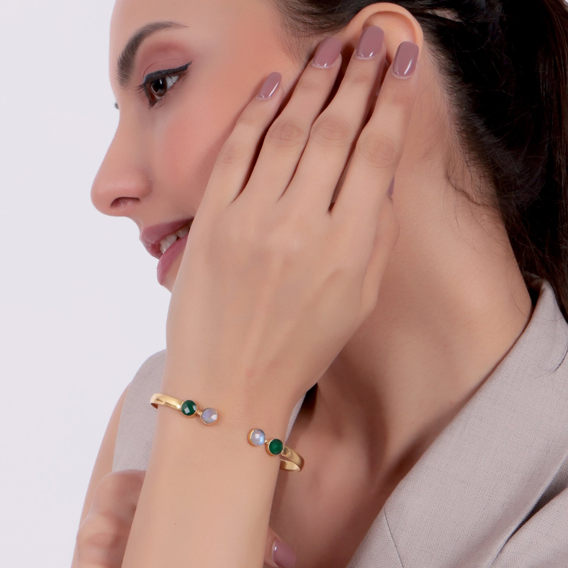 Dua Handmade Rainbow Moonstone & Green Onyx Bracelet – 6mm Natural Round Gemstone Healing Crystal Jewelry for Women