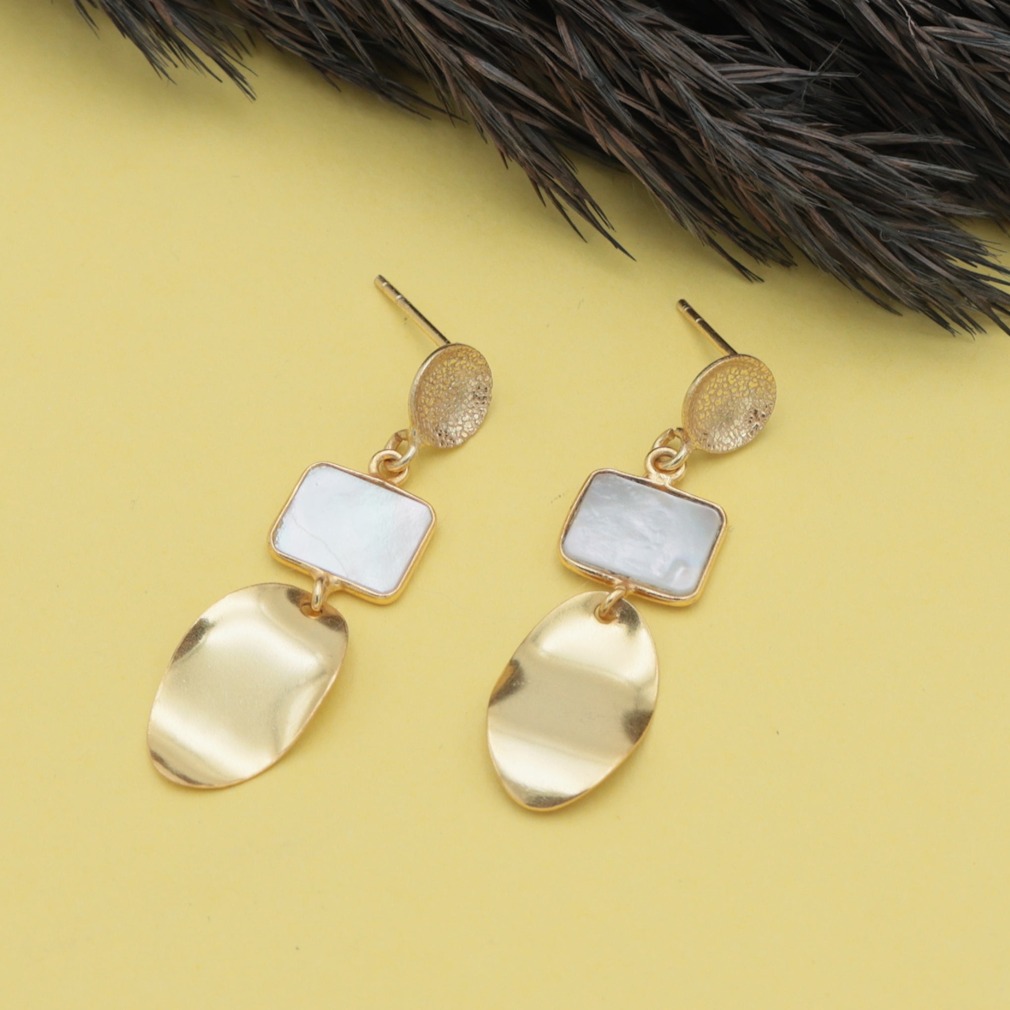 Dua Mother of Pearl Rectangle Earrings – Handmade 8x10mm Natural Pearl Gemstone Earrings