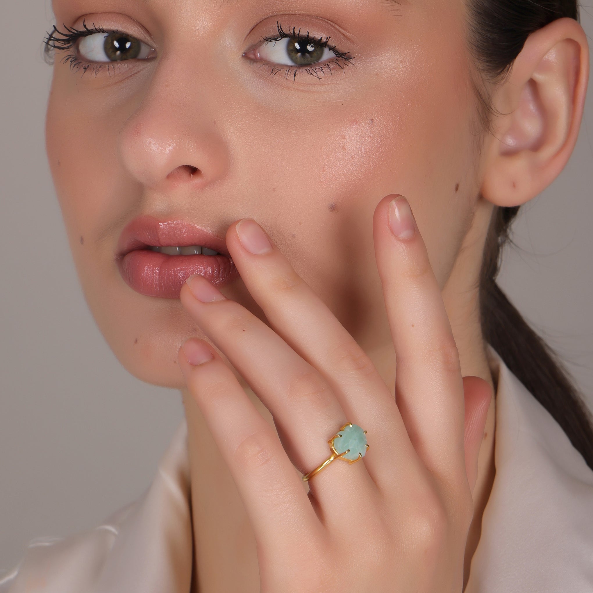 Dua Amazonite Heart Carving Ring – Handmade Green Crystal Love Ring - Dua Online