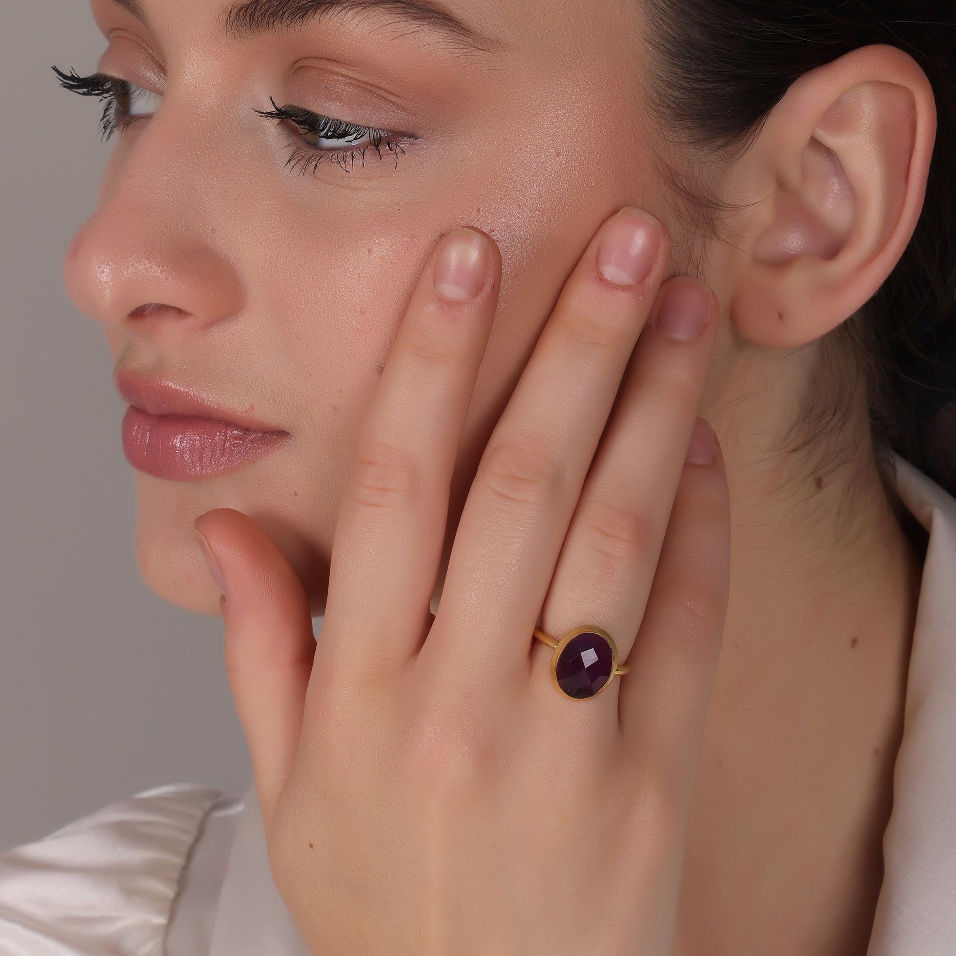 Dua Amethyst Oval Ring – Luxury Gold-Plated Birthstone Jewelry - Dua Online