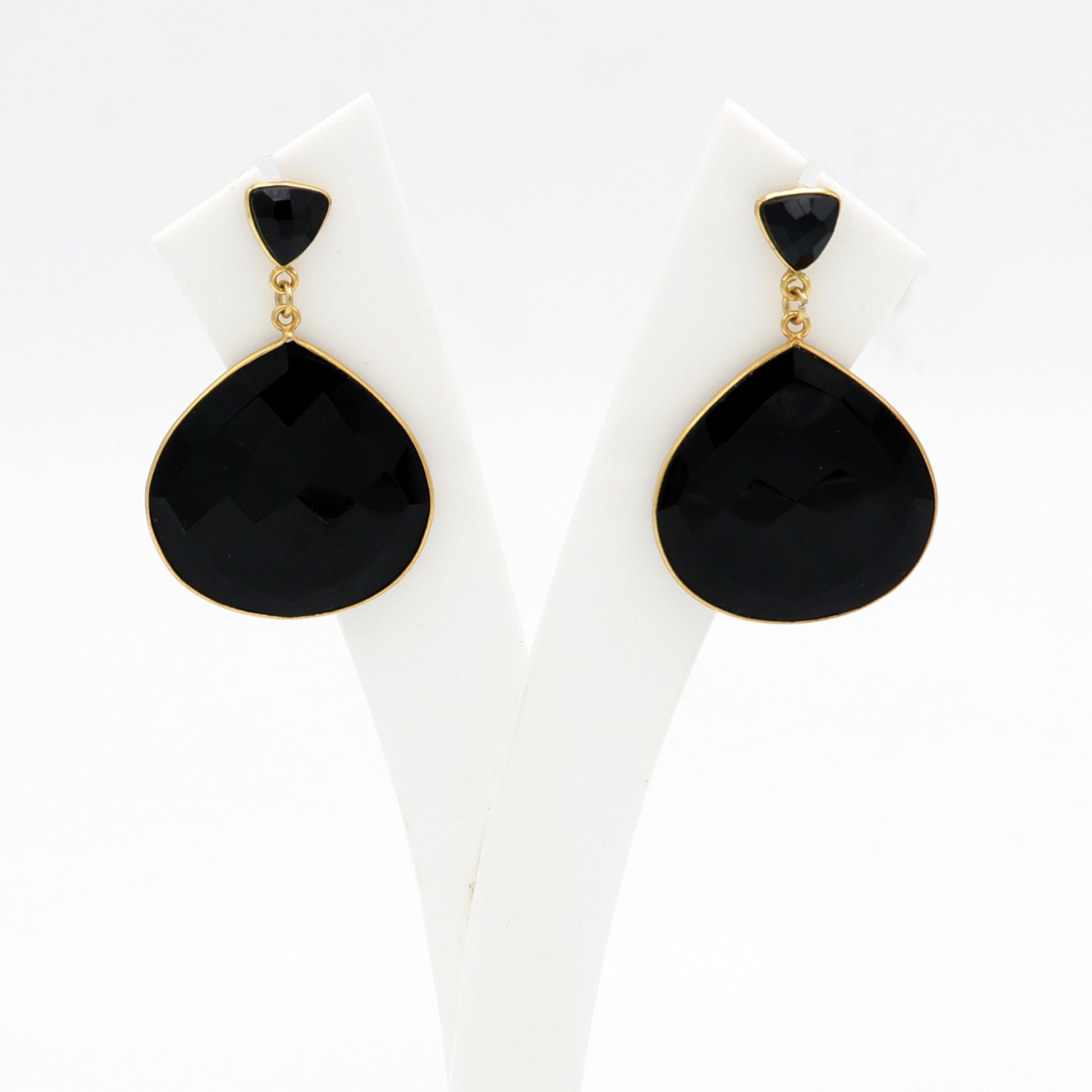 DuaBlackOnyxHeartTrillionEarrings_HandmadeGold-PlatedElegantJewelry_3