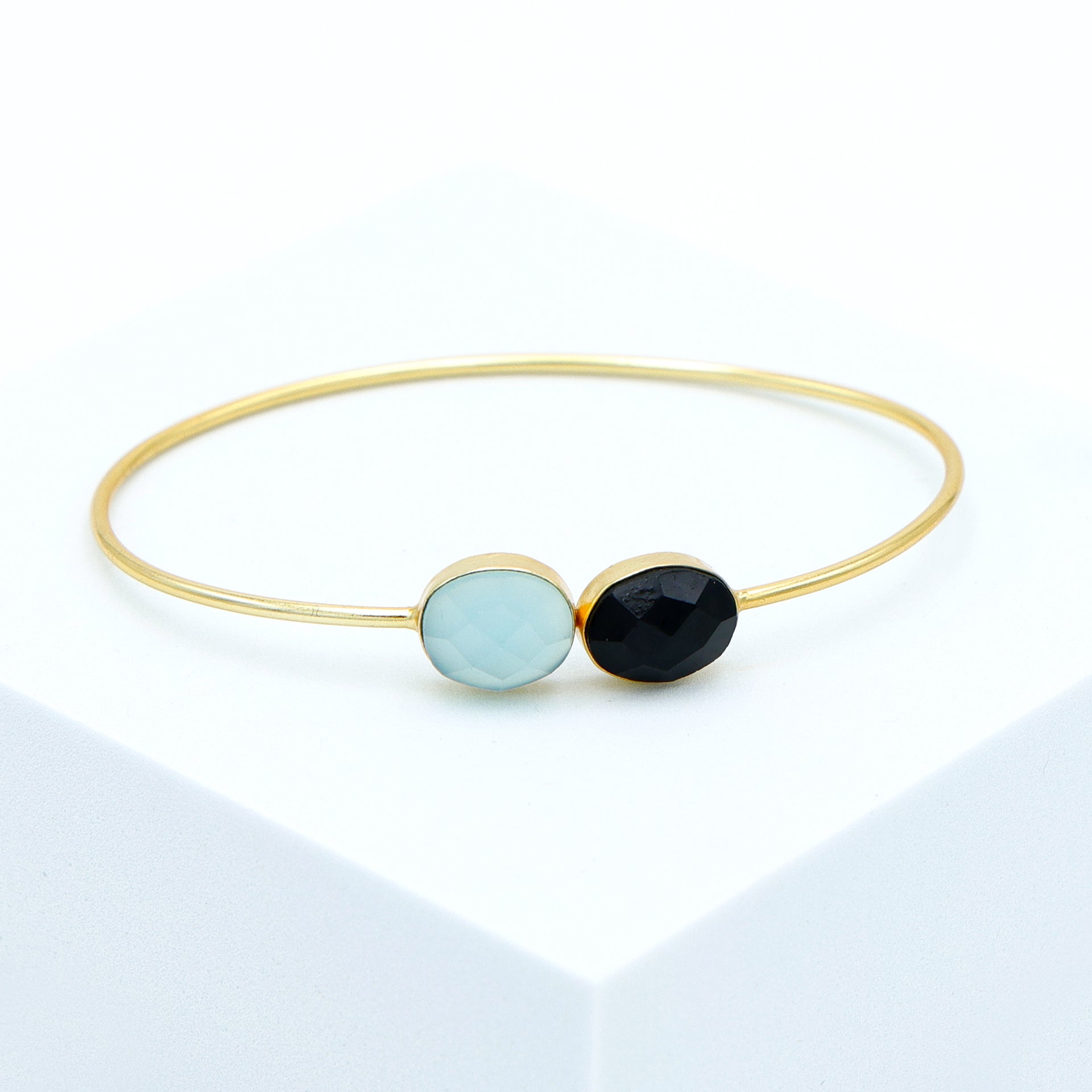 DuaBlueCalcedony_BlackOnyxBangle_ElegantGold