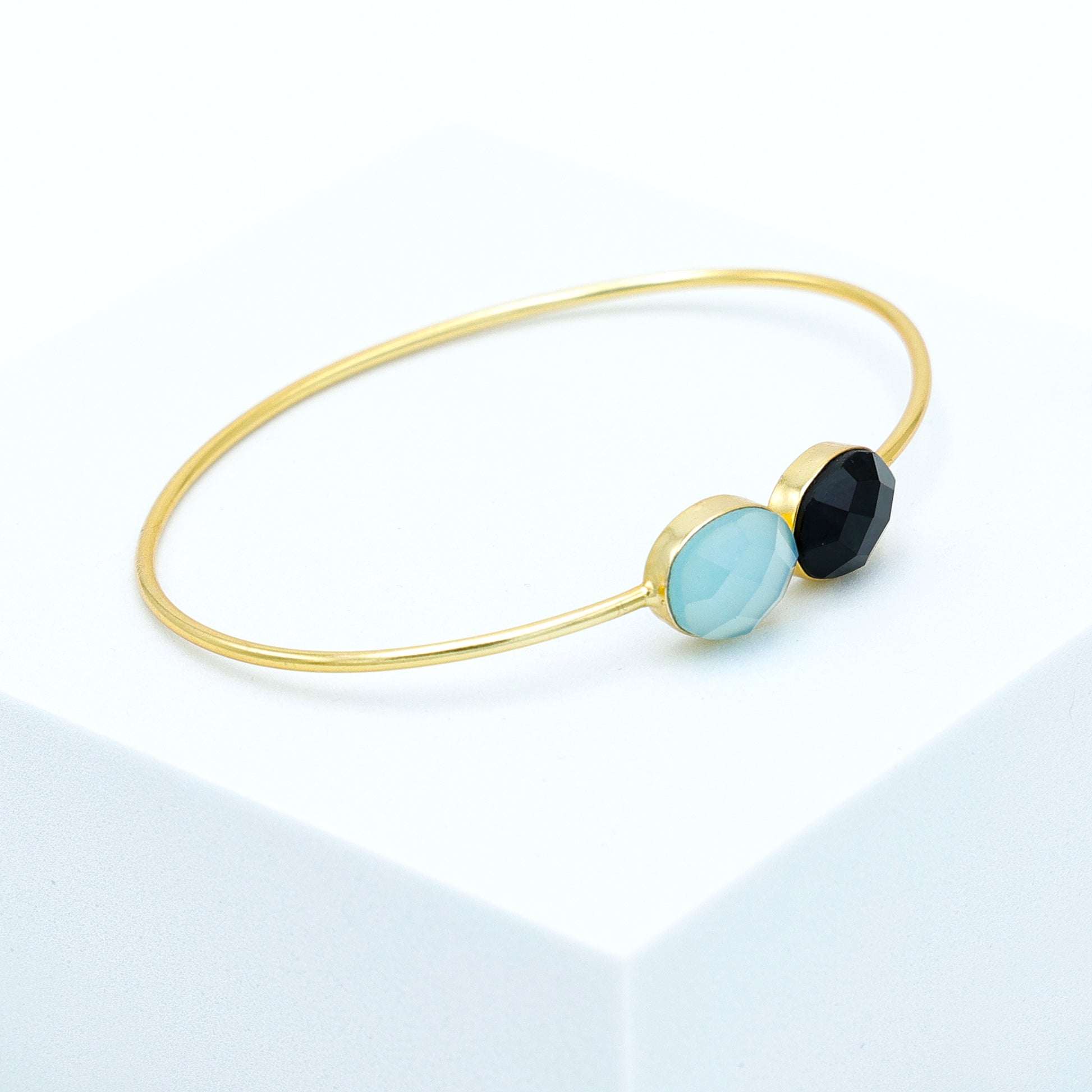 DuaBlueCalcedony_BlackOnyxBangle_ElegantGold