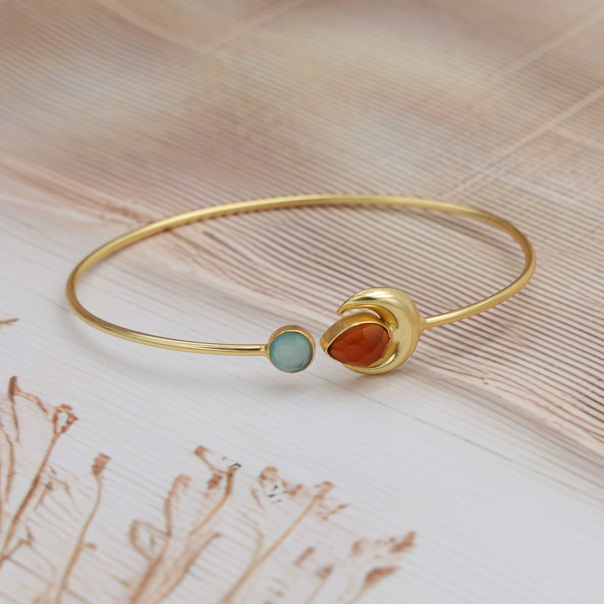 DuaBlueCalcedony_CarnelianCalcedonyBangle_ChicMulticolorGold-PlatedJewelry_7