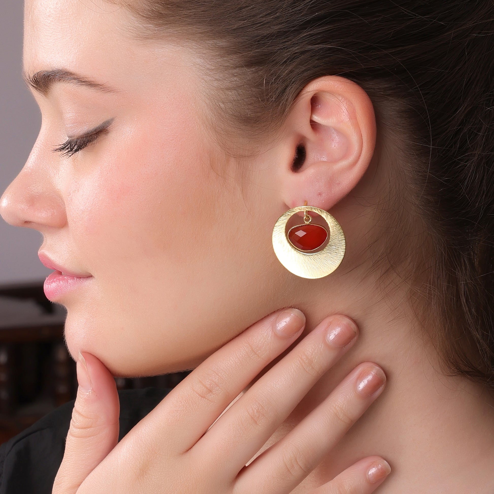 DuaCarnelianChalcedonyEarrings_HandmadeGold-PlatedStatementJewelry_2