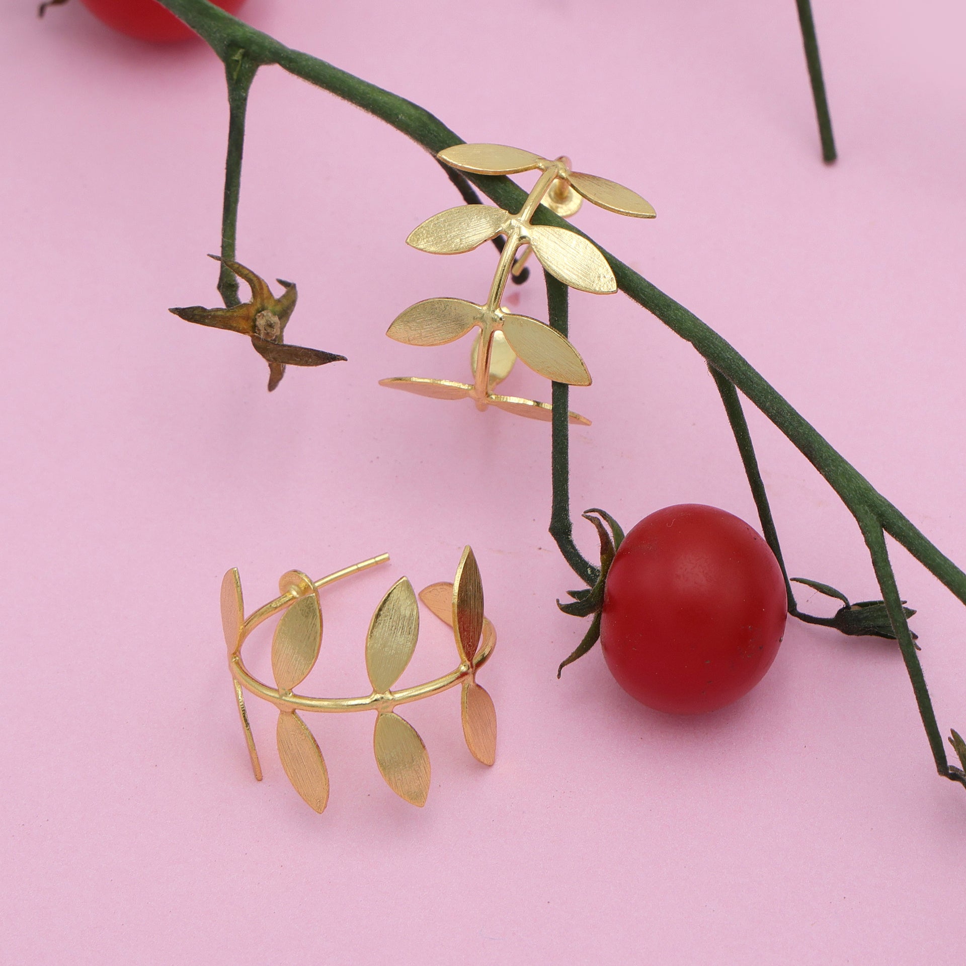 Dua Classic Gold-Plated Hoop Earrings – Timeless Handcrafted Jewelry for Women