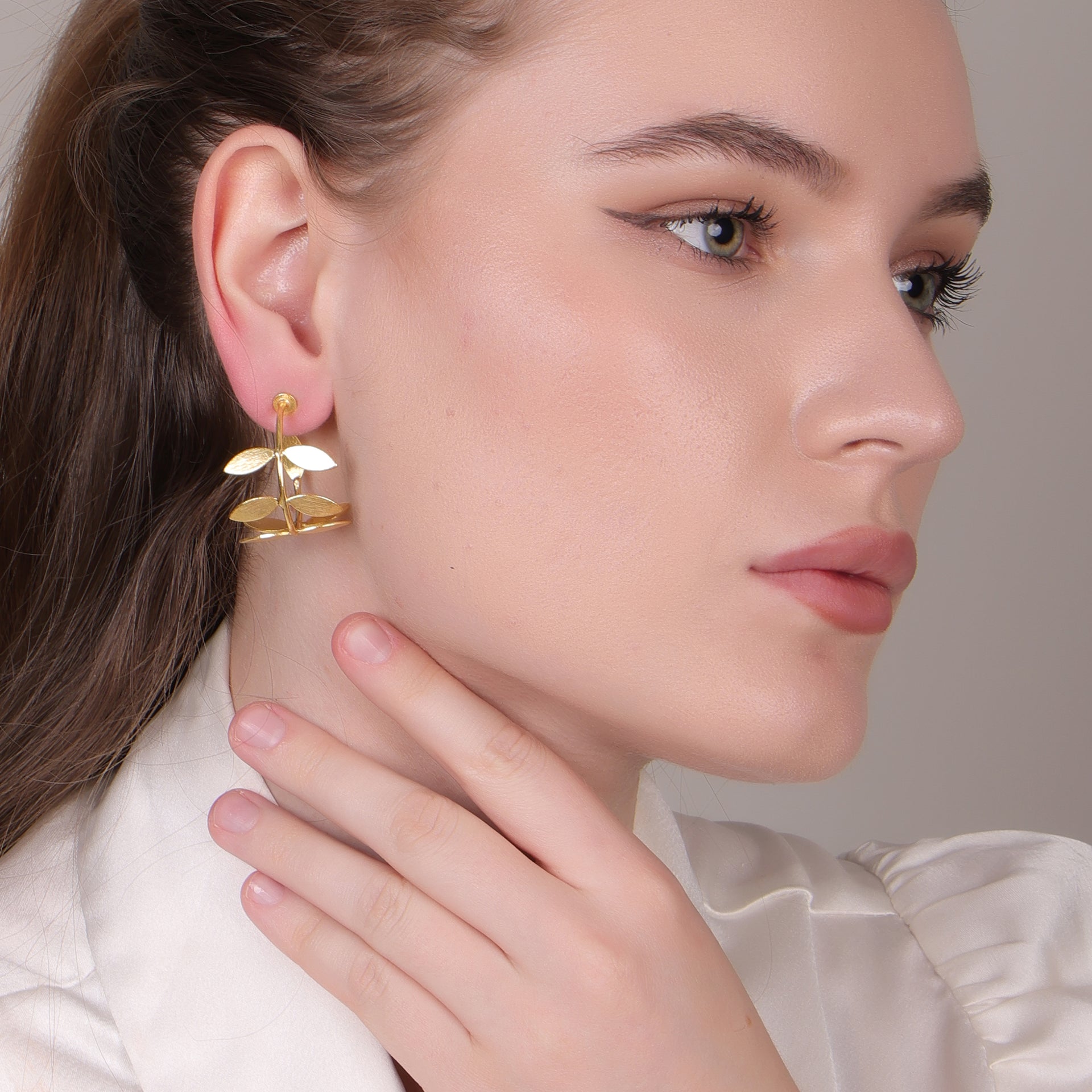 Dua Classic Gold-Plated Hoop Earrings – Timeless Handcrafted Jewelry for Women