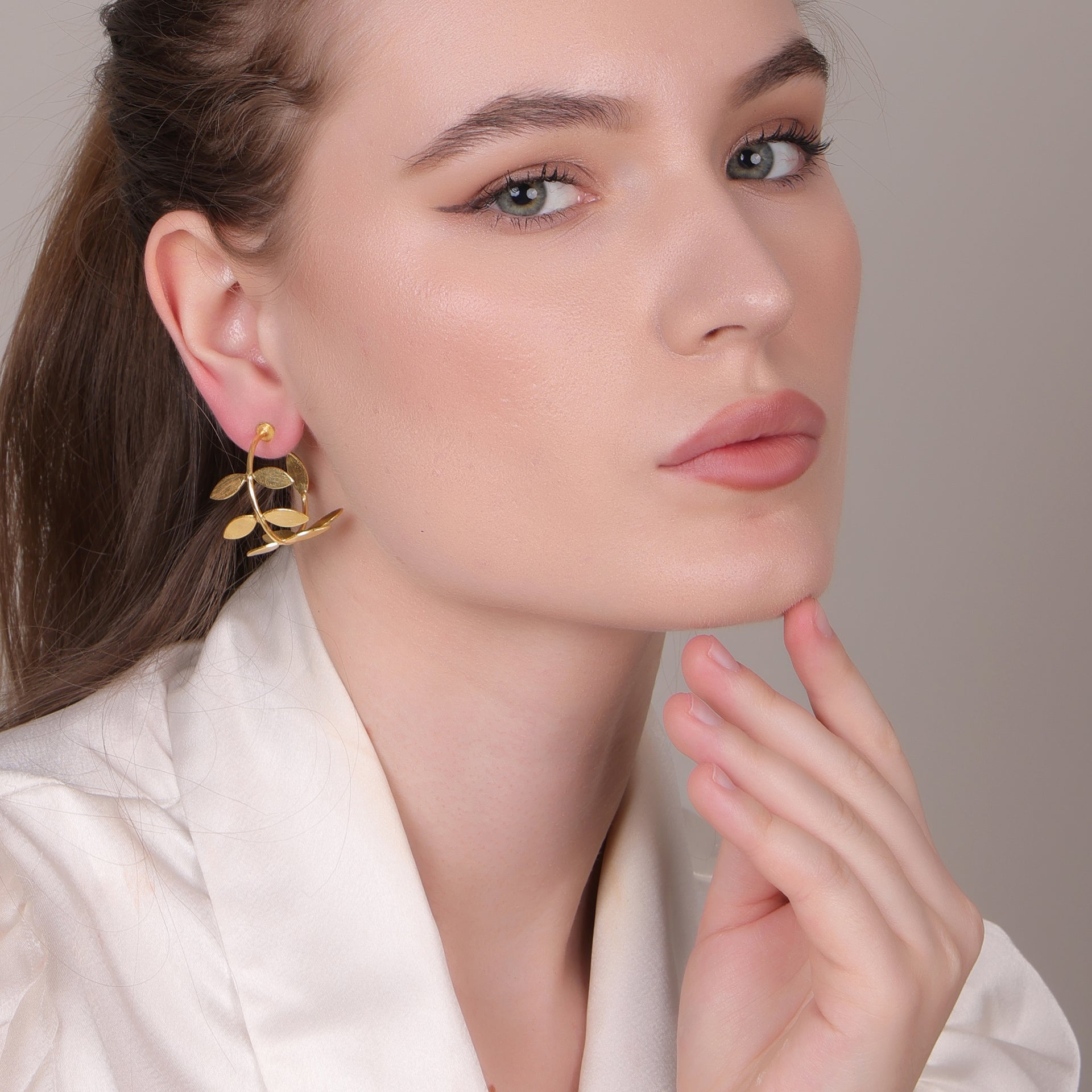 Dua Classic Gold-Plated Hoop Earrings – Timeless Handcrafted Jewelry for Women
