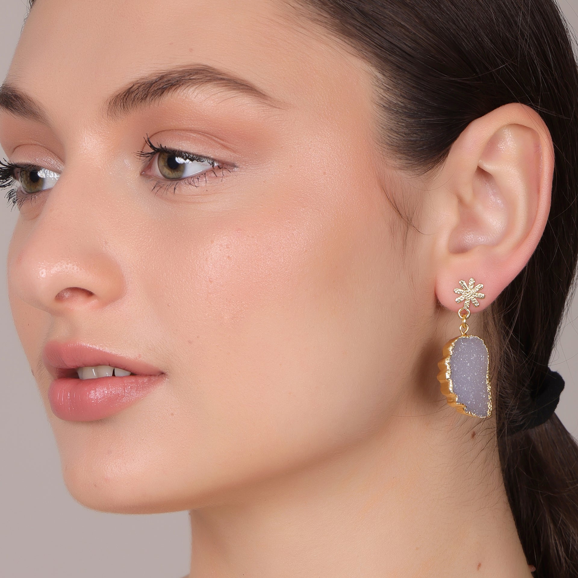 DuaDrusyLeafEarrings_HandmadeGold-PlatedUniqueJewelryforWomen