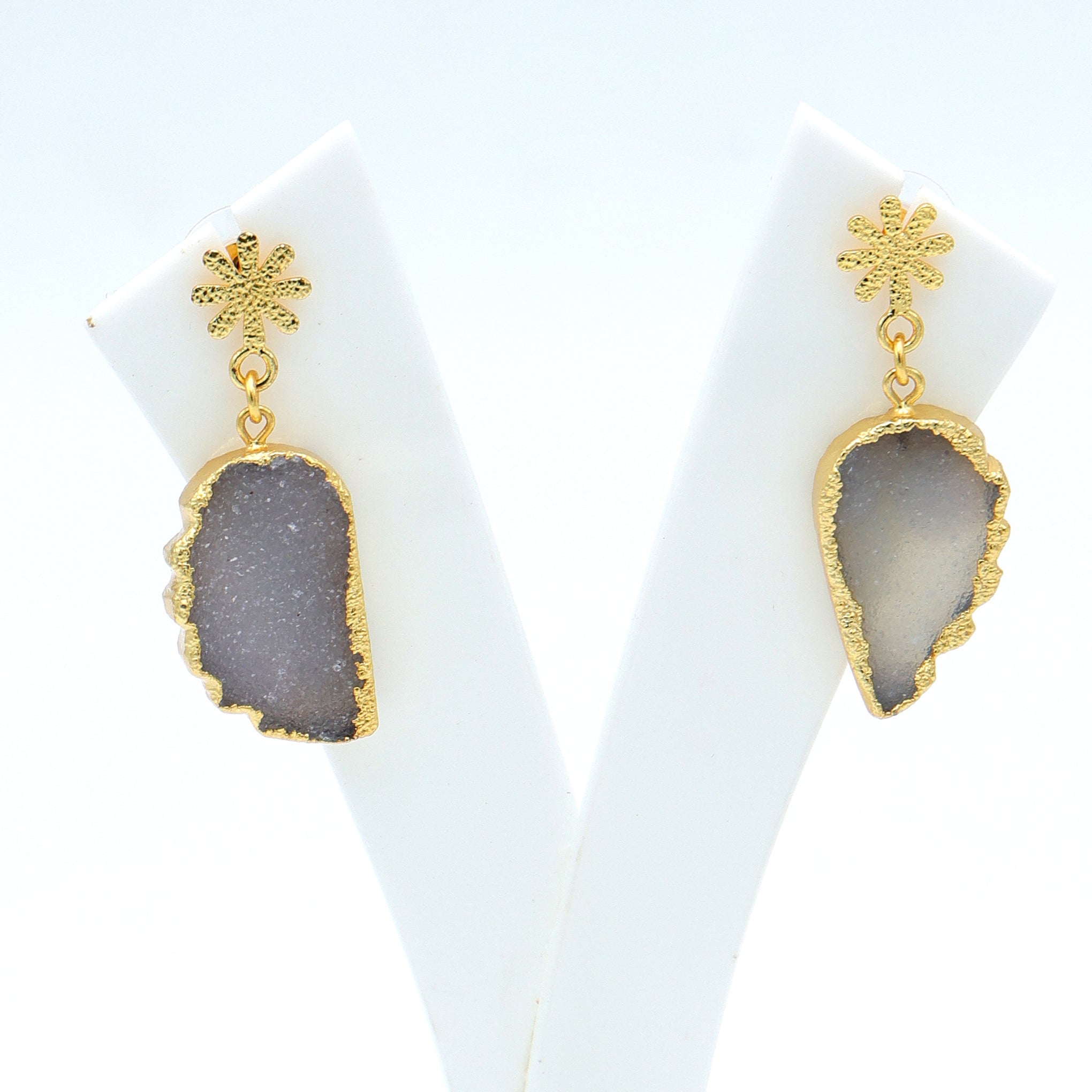 DuaDrusyLeafEarrings_HandmadeGold-PlatedUniqueJewelryforWomen