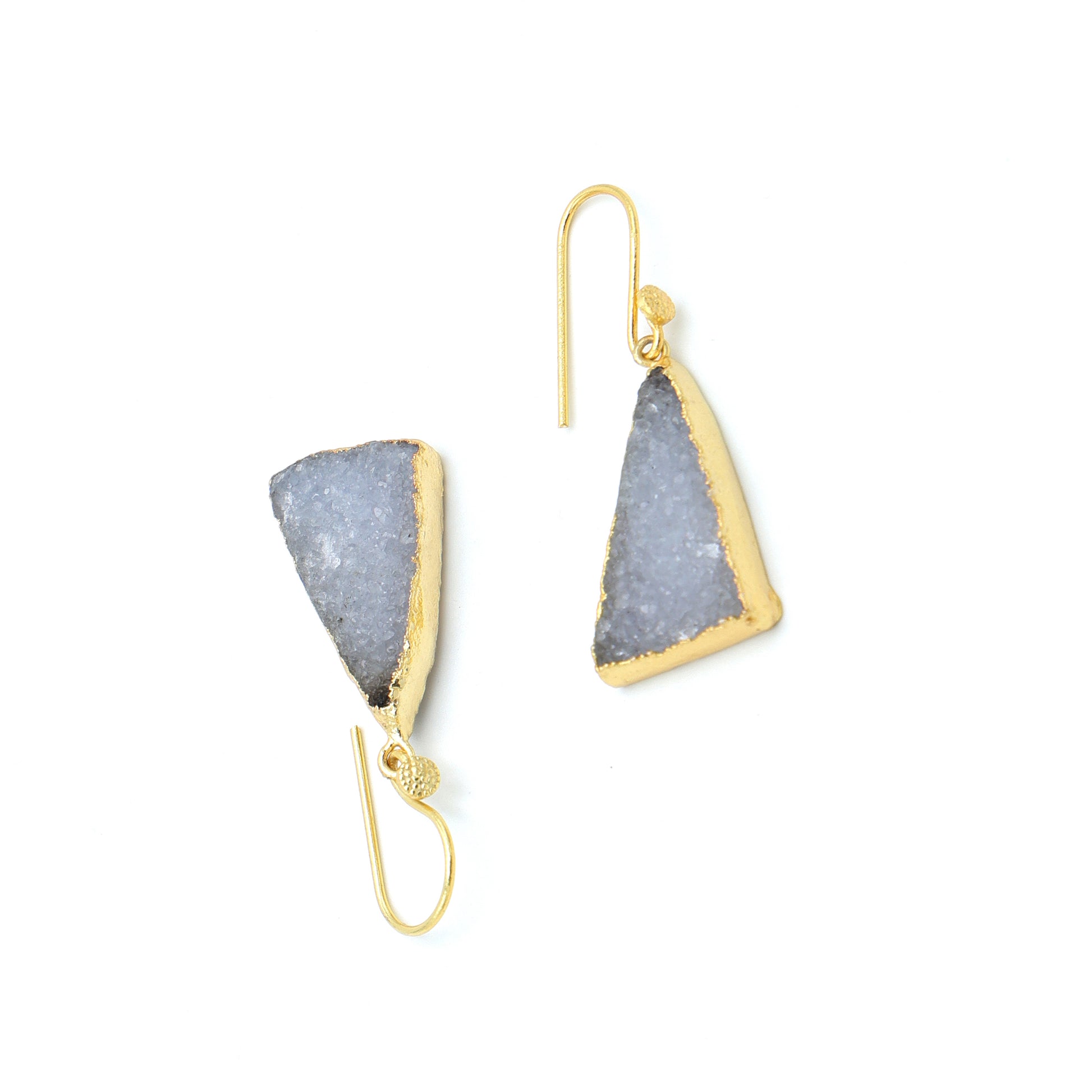 DuaDrusyTriangleEarrings_HandmadeGold-PlatedElegantJewelry_4