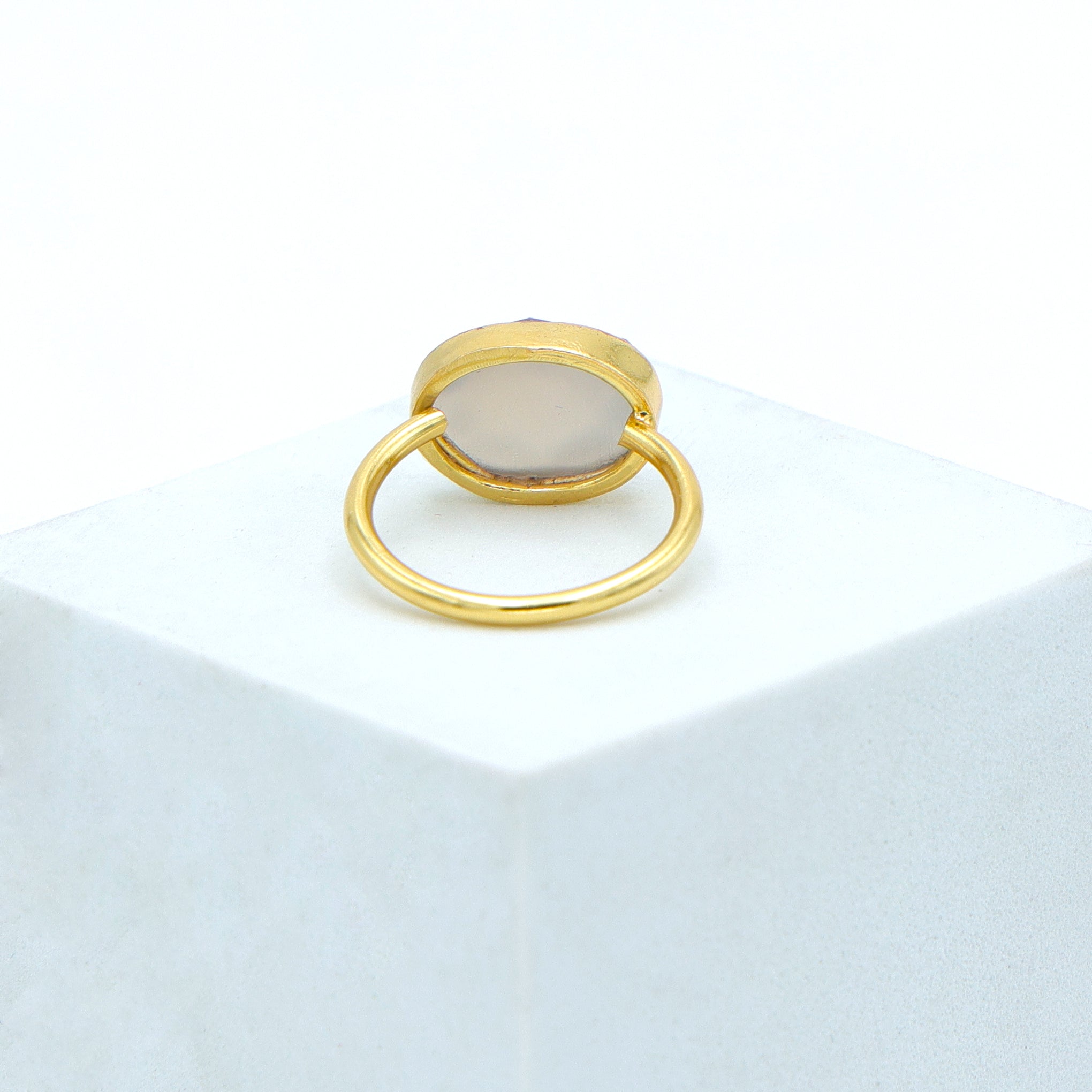 Dua Gray Moonstone Ring – Mystical Moonstone Gemstone Jewelry - Dua Online