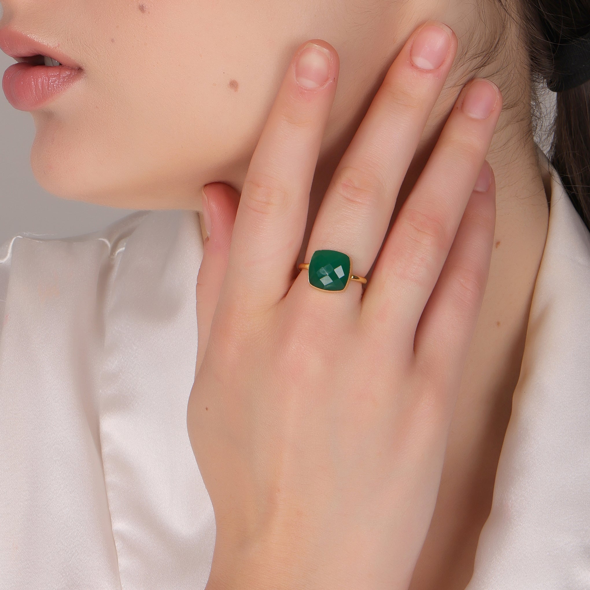 Dua Green Onyx Cushion Ring – Artisan Gold Statement Ring - Dua Online