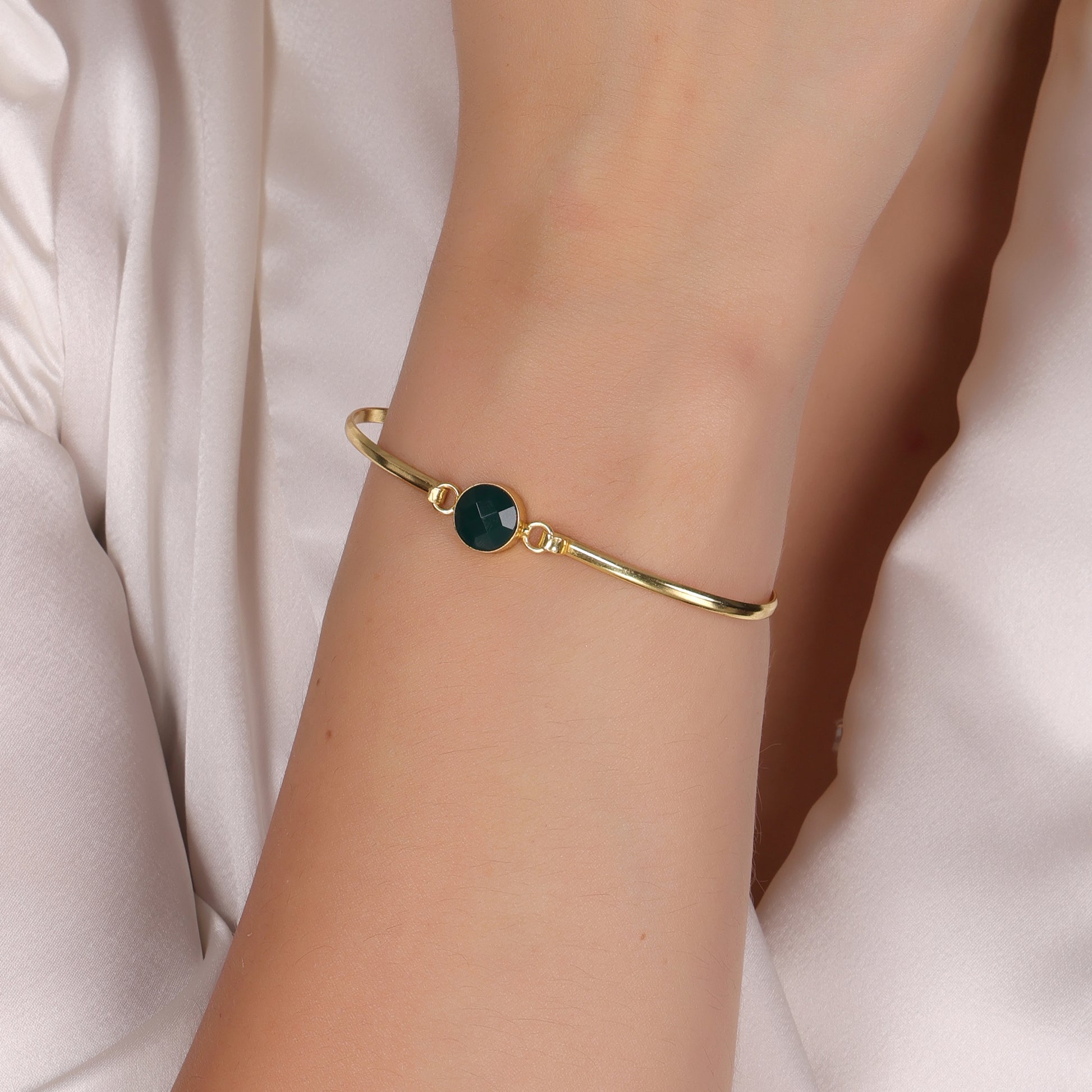Dua Green Onyx Gold-Plated Bangle – Handcrafted Natural Agate Gemstone Bracelet - Dua Online