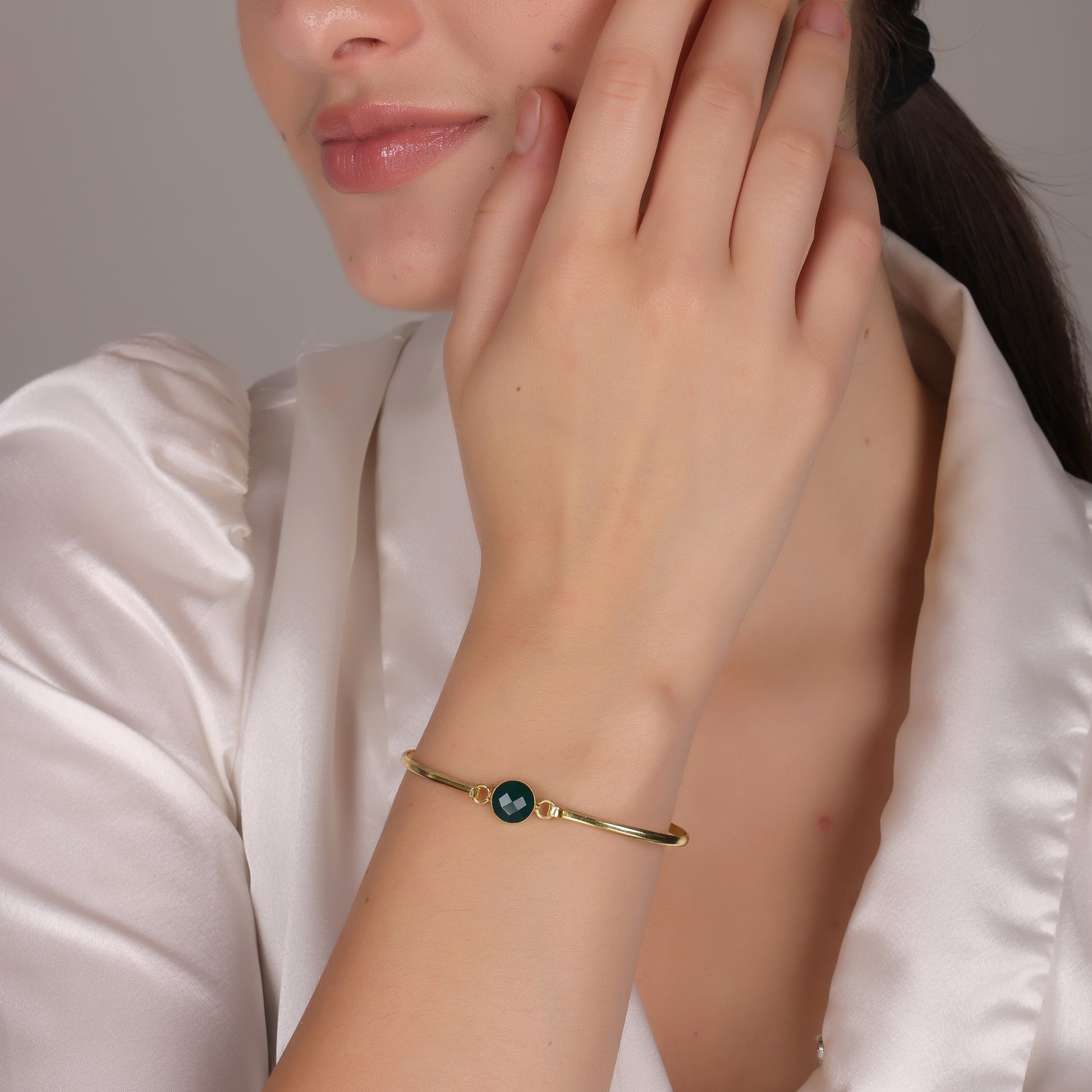 Dua Green Onyx Gold-Plated Bangle – Handcrafted Natural Agate Gemstone Bracelet - Dua Online