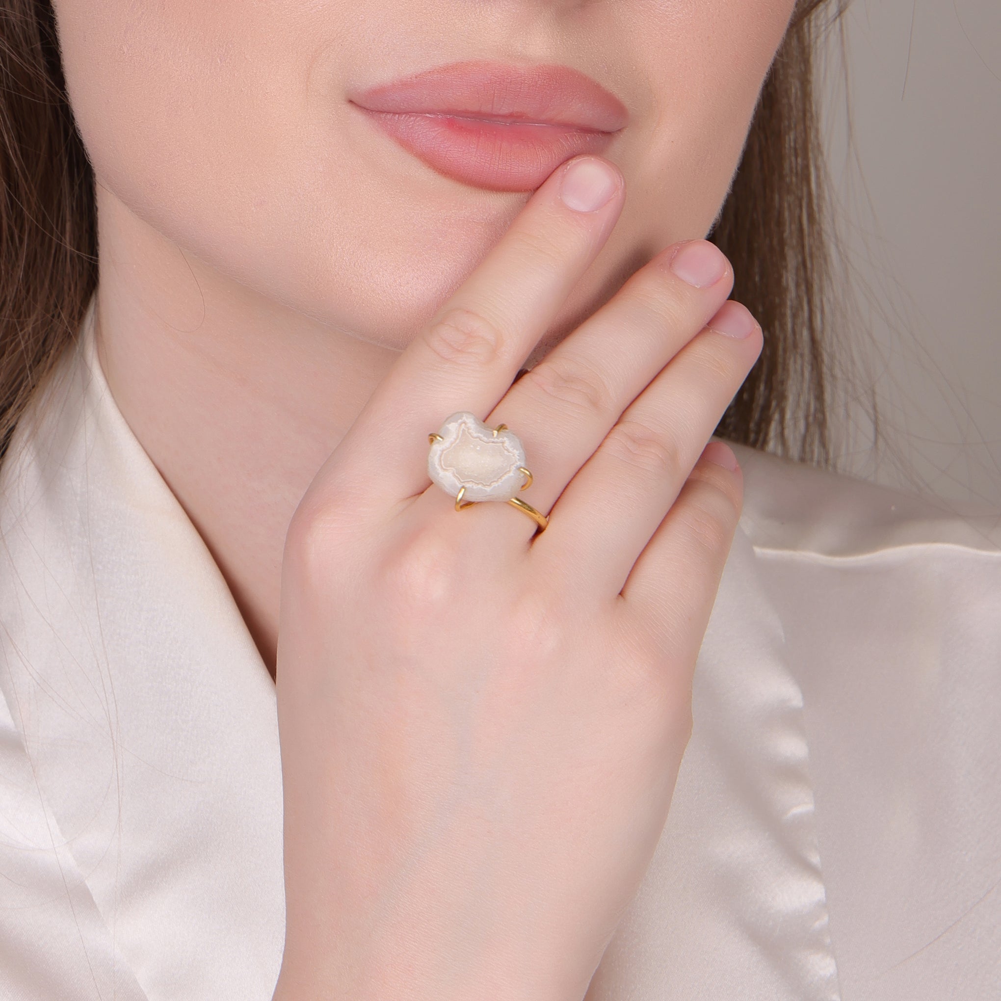 Dua Grey Druzy Gold-Plated Adjustable Ring – Raw Stone Contemporary Jewelry for Women