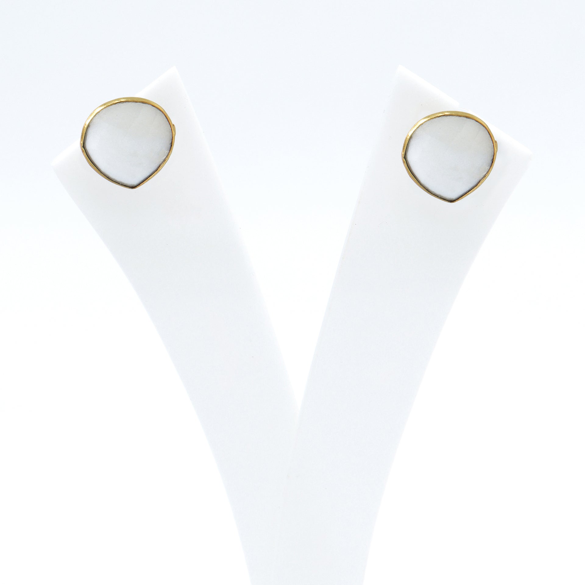 DuaLaceAgateHeartStudEarrings_HandcraftedGold-PlatedUniqueJewelry