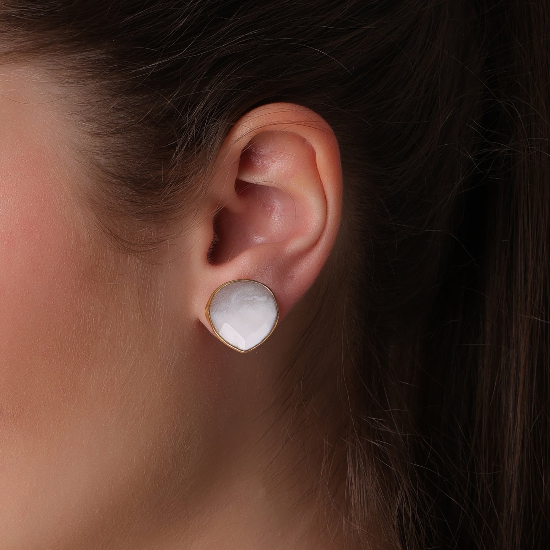 DuaLaceAgateHeartStudEarrings_HandcraftedGold
