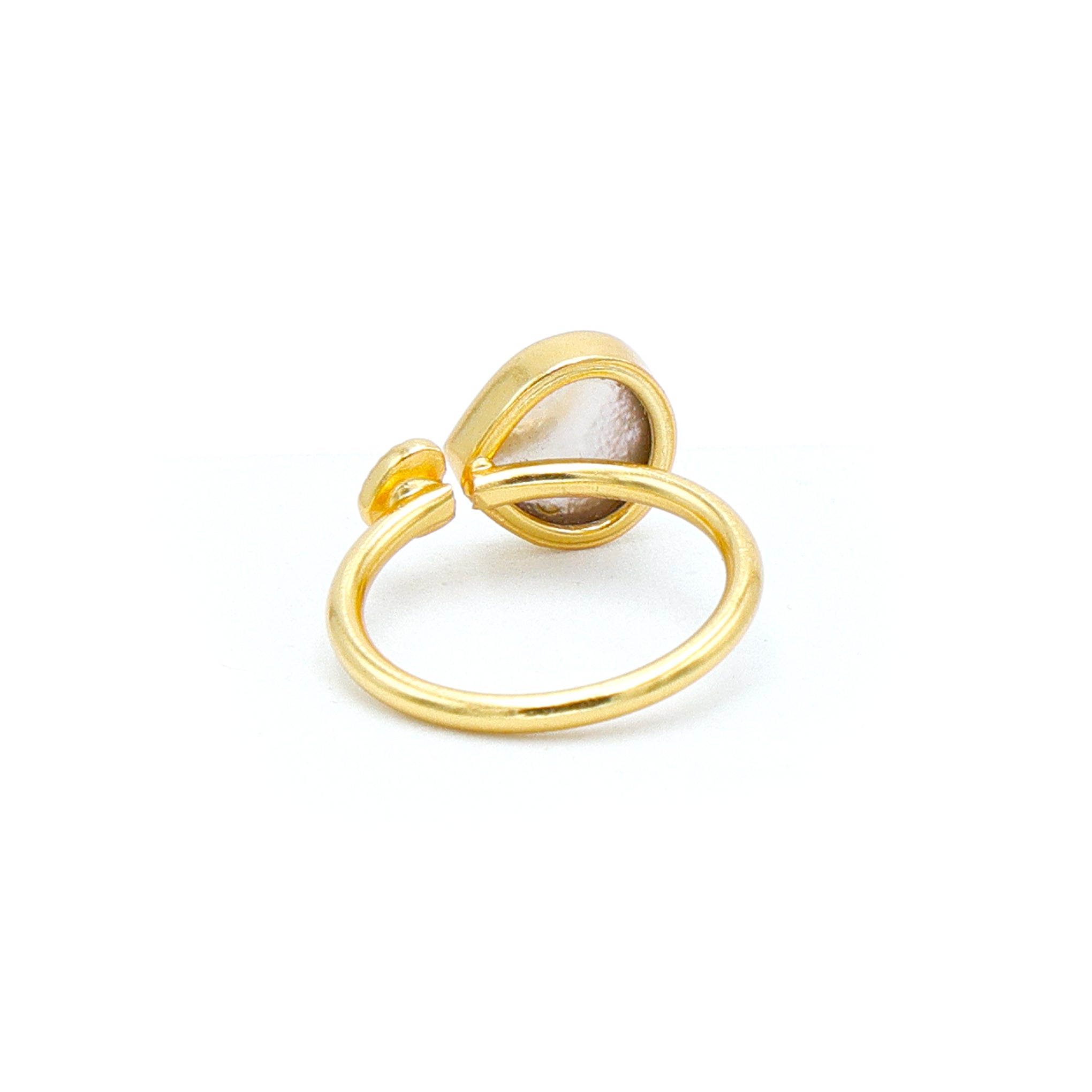Dua Mother of Pearl Heart Ring – Romantic Gold-Plated Pearl Jewelry - Dua Online