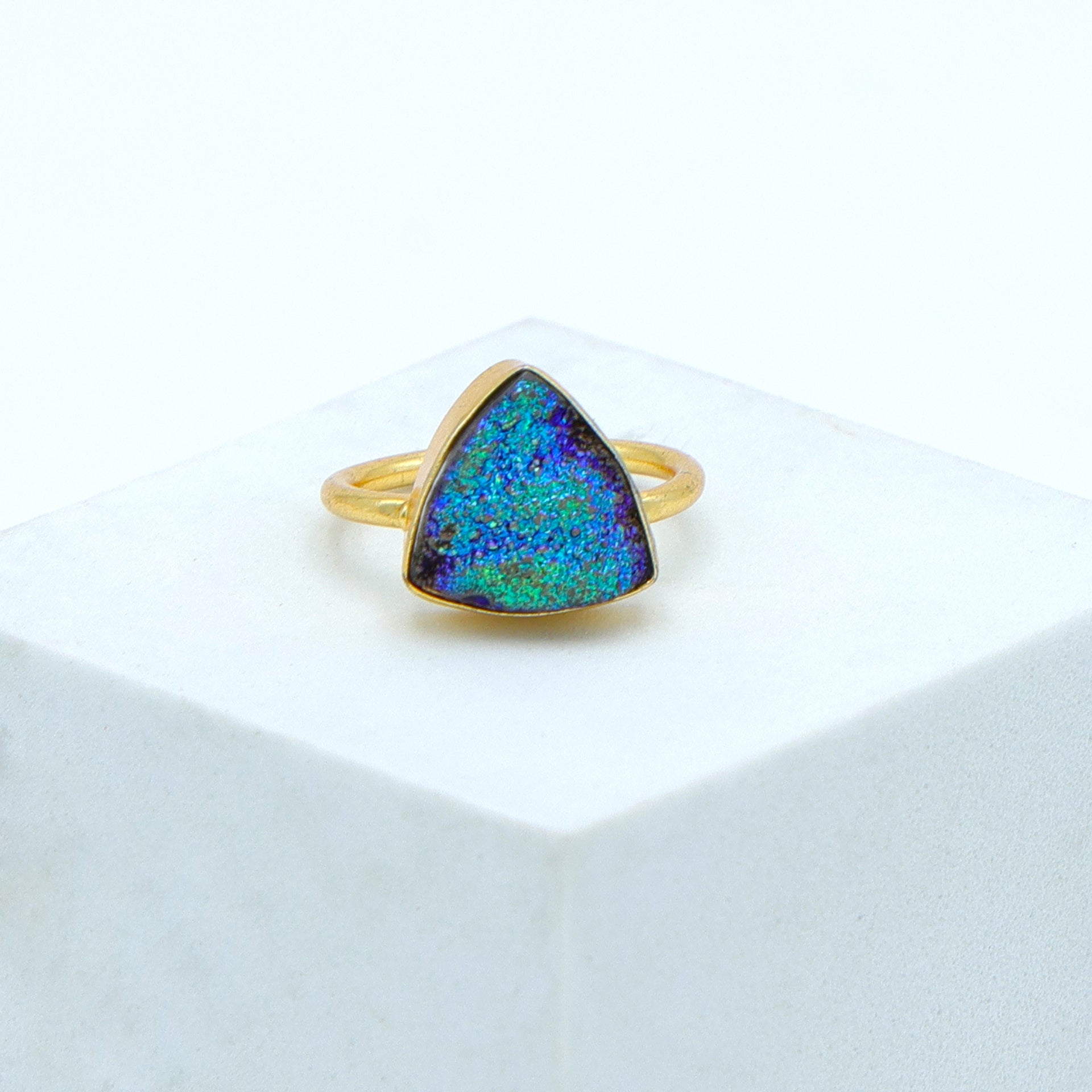 Dua Peacock Drusy Trillion Ring – Unique Multicolor Gemstone Statement Jewelry - Dua Online