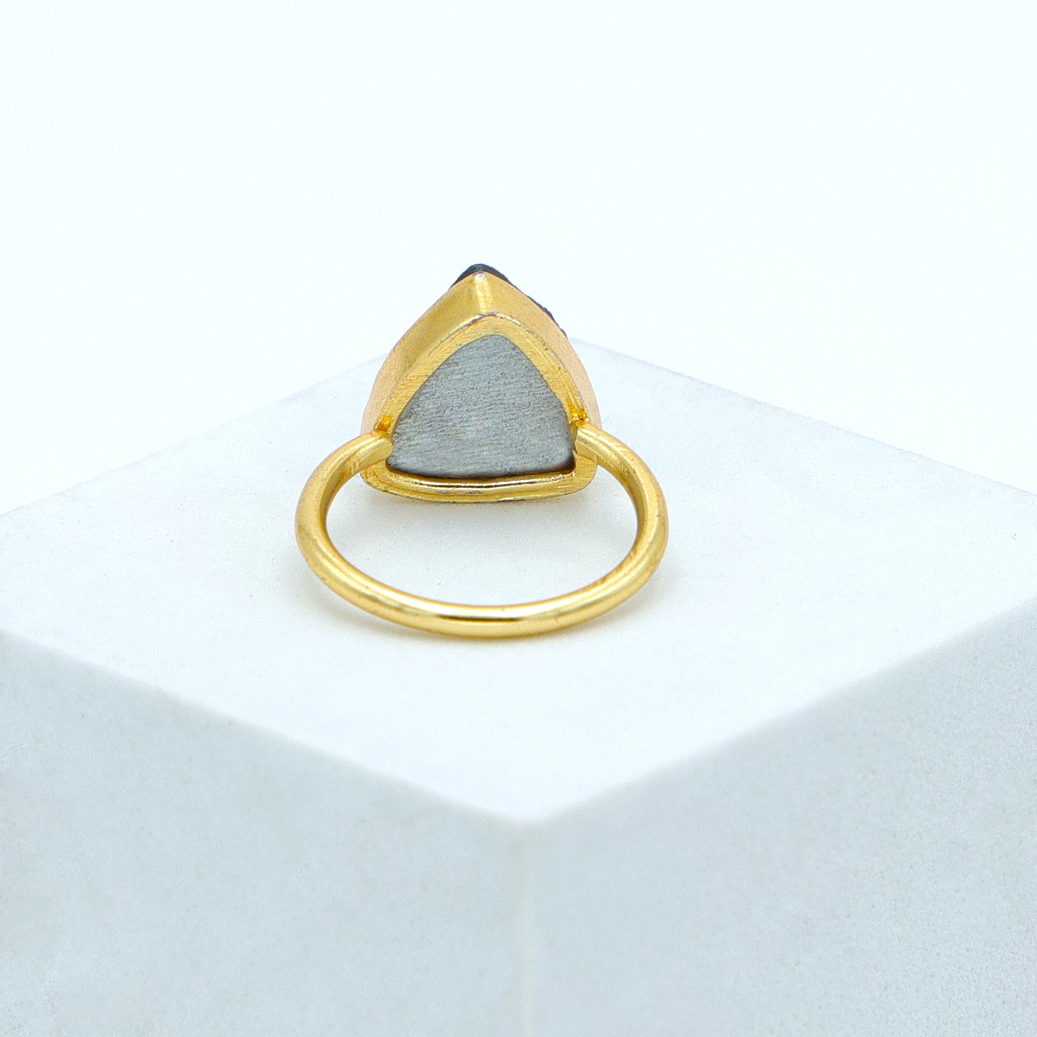 Dua Peacock Drusy Trillion Ring – Unique Multicolor Gemstone Statement Jewelry - Dua Online