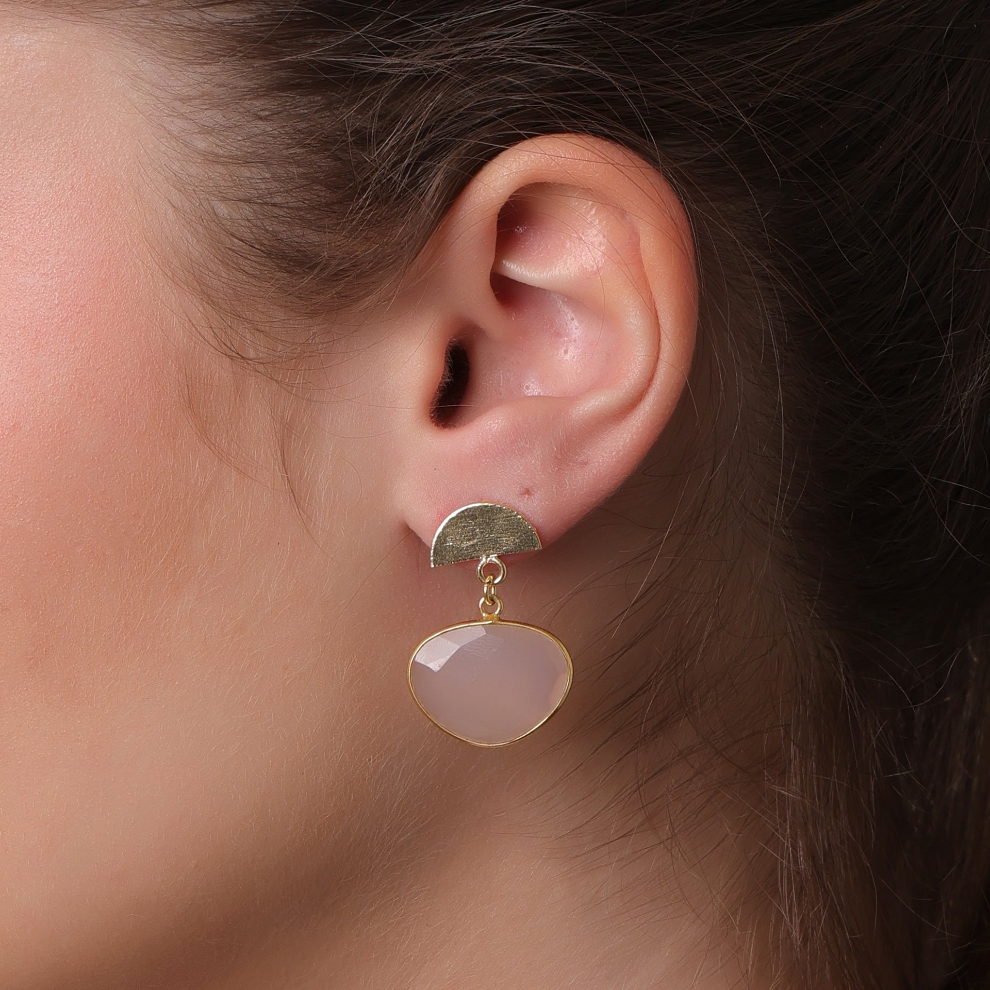 DuaPinkChalcedonyHorizontalOvalEarrings_HandmadeGold-PlatedElegantJewelry