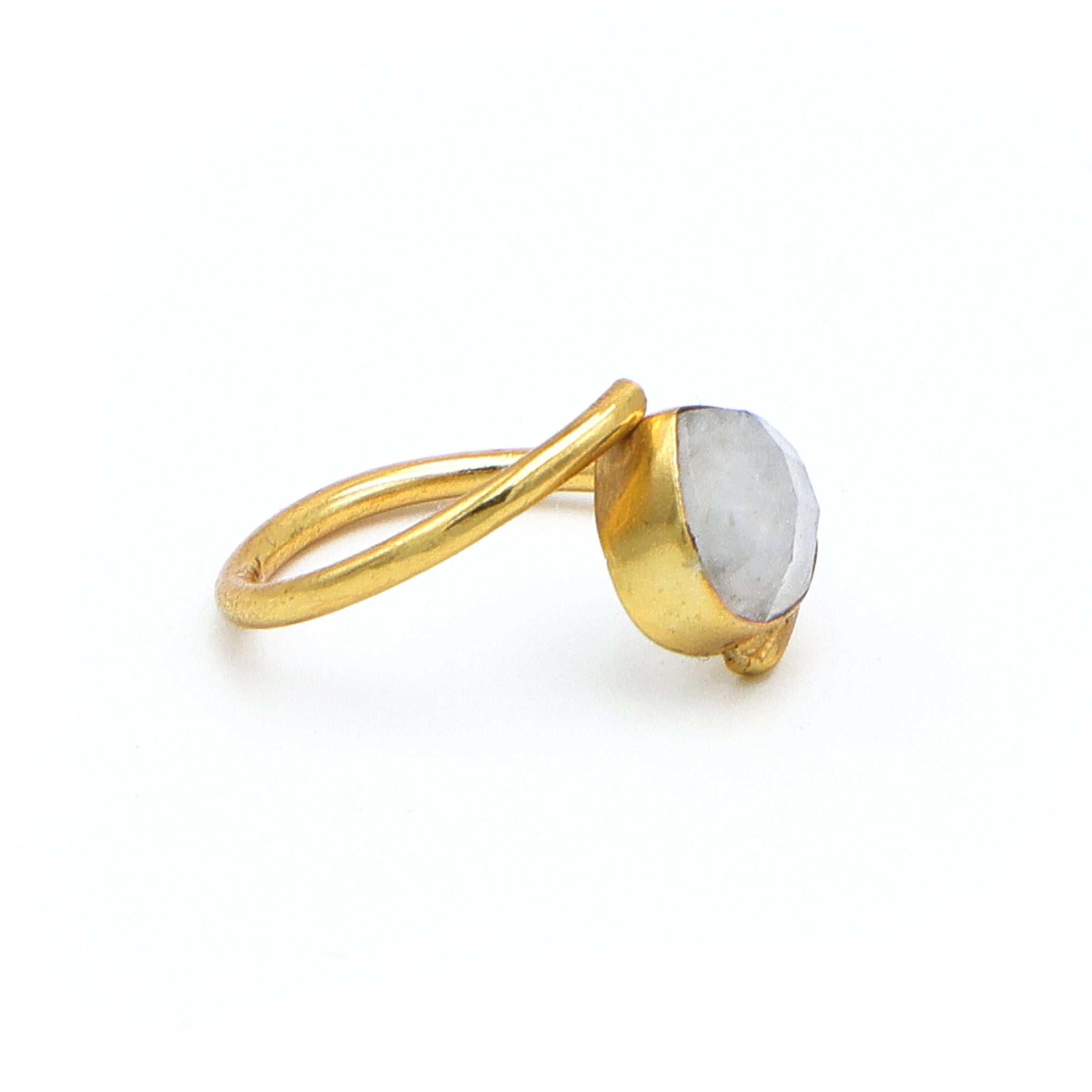 Dua Rainbow Moonstone Gold-Plated Adjustable Heart Ring – White Gemstone Minimalist Jewelry