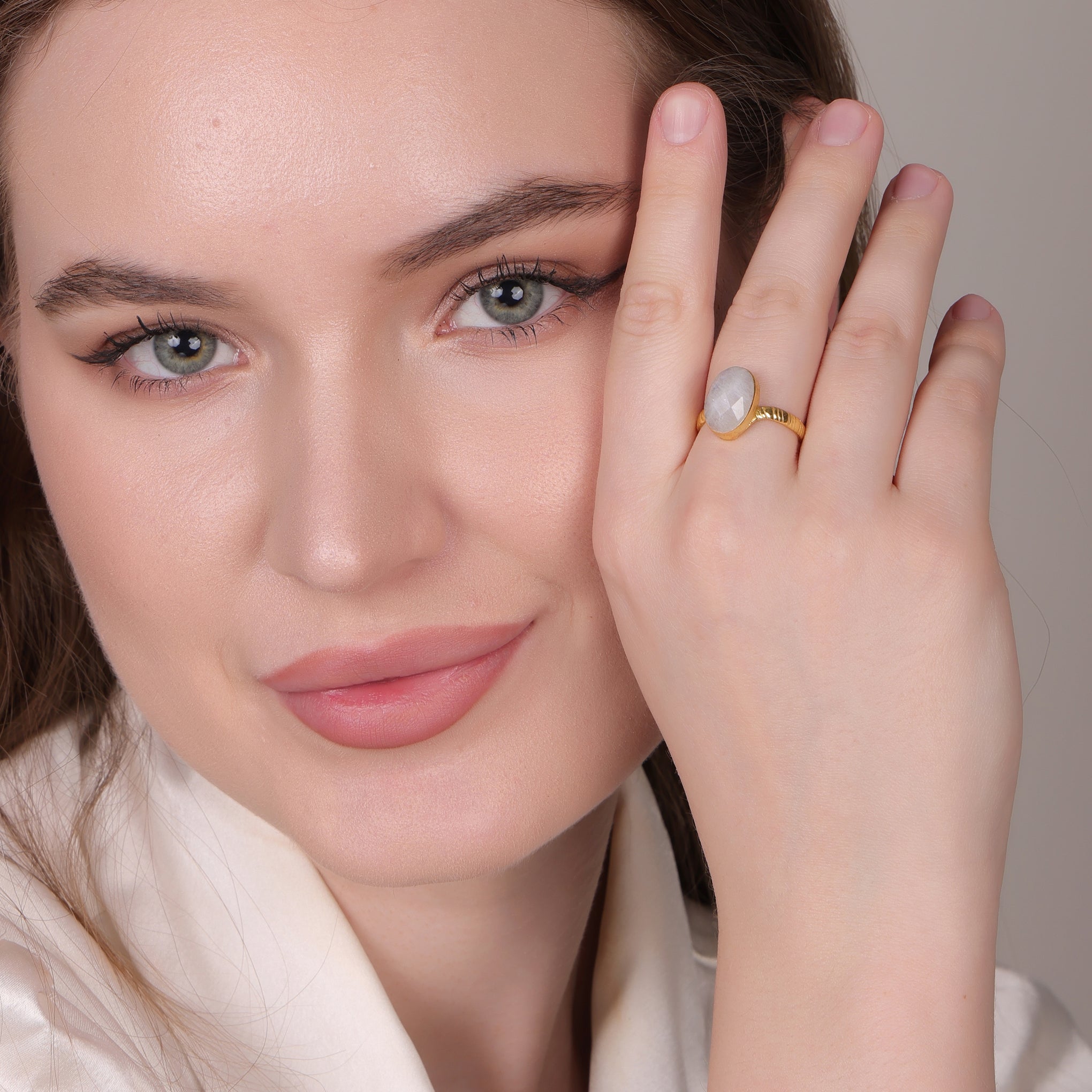 Dua Rainbow Moonstone Gold-Plated Adjustable Oval Ring – White Gemstone Jewelry for Women & Girls