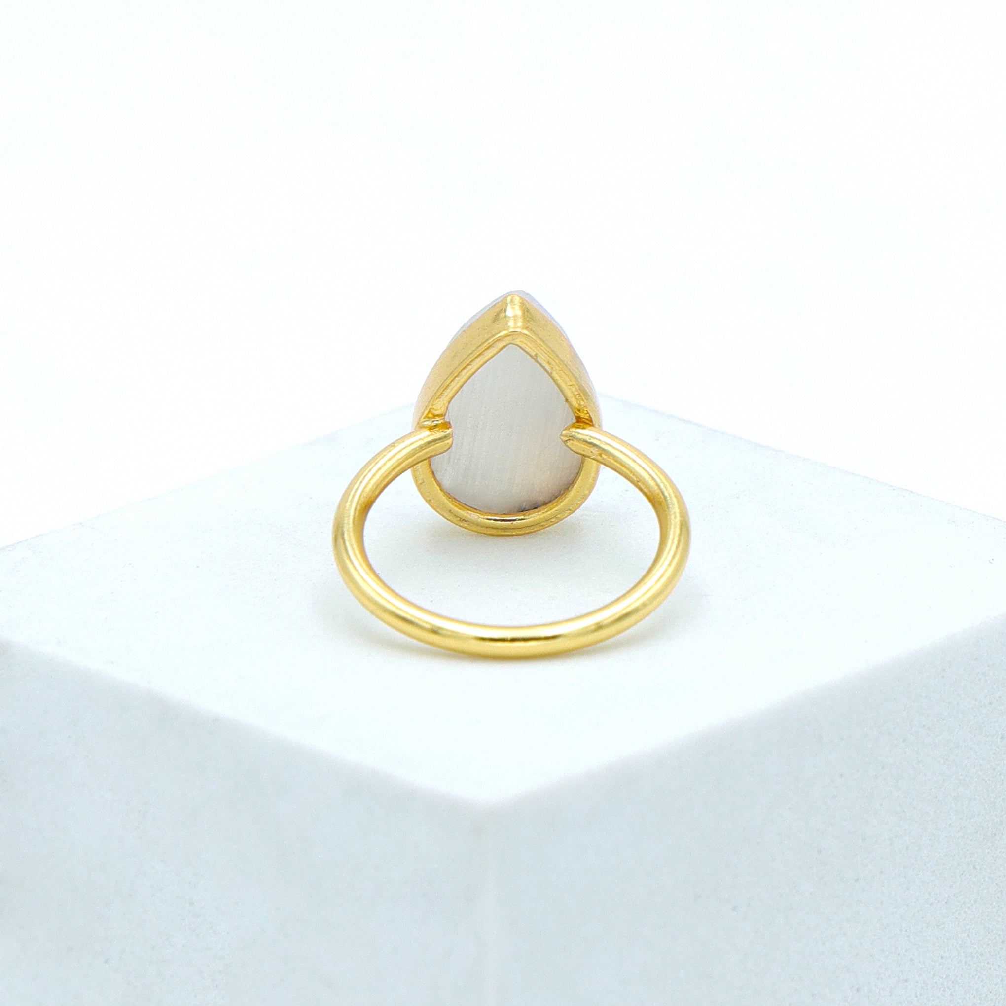 Dua Rainbow Moonstone Pear Ring – Ethereal White Crystal Ring - Dua Online