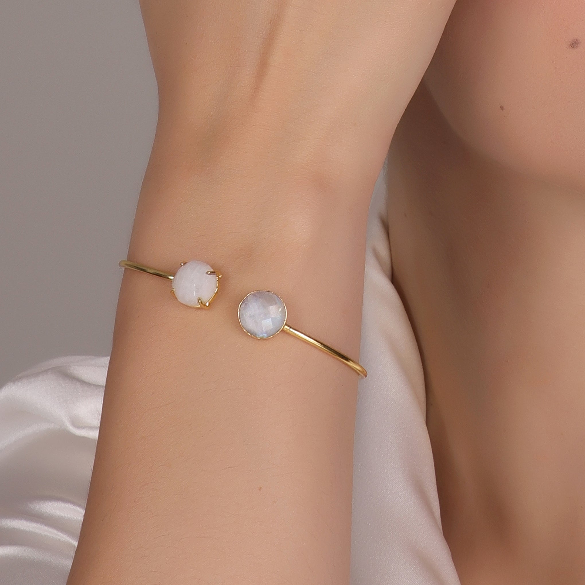 DuaRainbowMoonstoneRoundBangle_ElegantWhiteGold