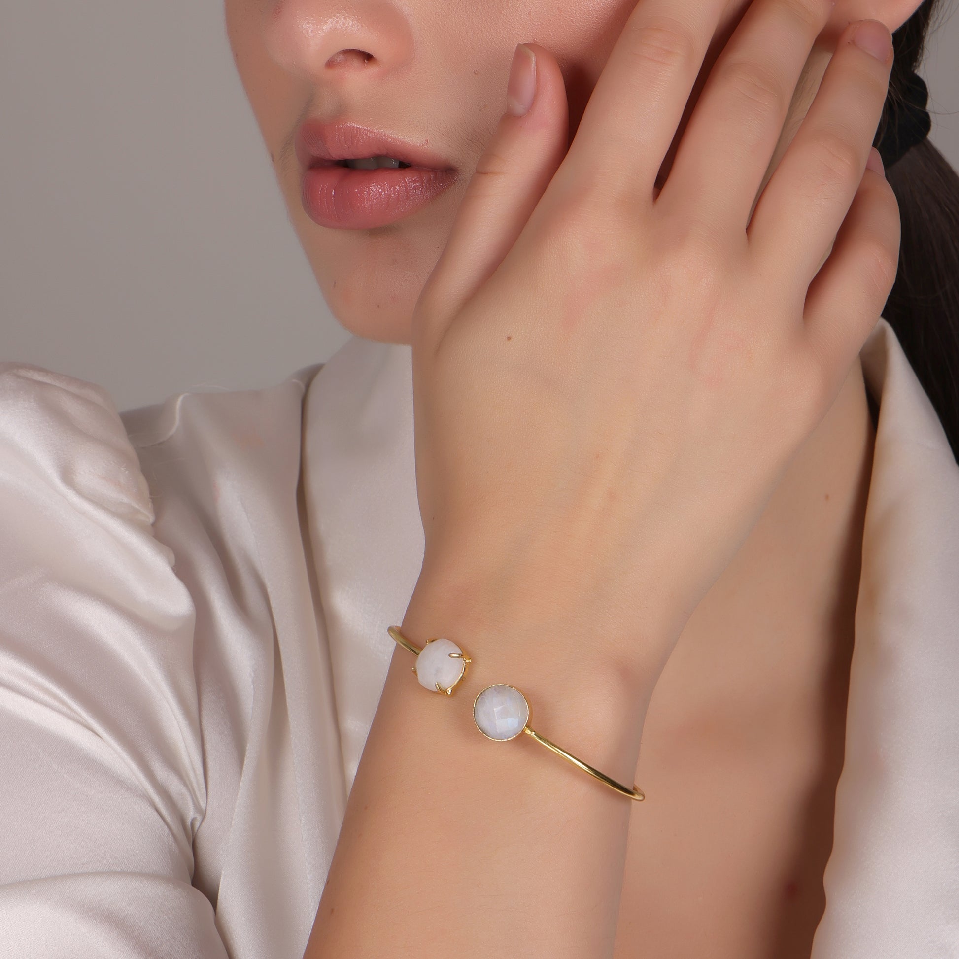 DuaRainbowMoonstoneRoundBangle_ElegantWhiteGold-PlatedJewelryforWomen