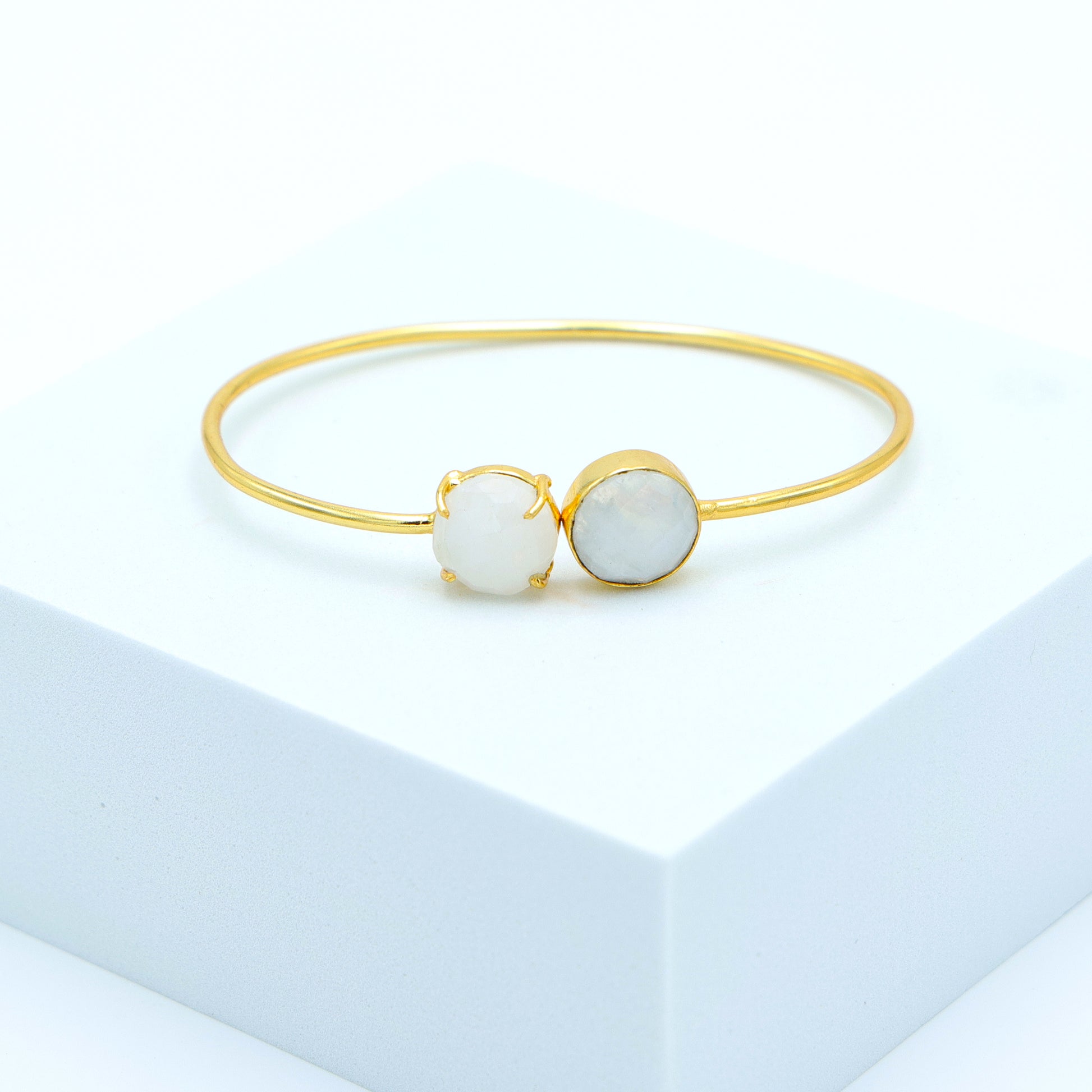 DuaRainbowMoonstoneRoundBangle_ElegantWhiteGold-PlatedJewelryforWomen_b73db6fc-b58b-487a-8b4e-292e0bfd00df