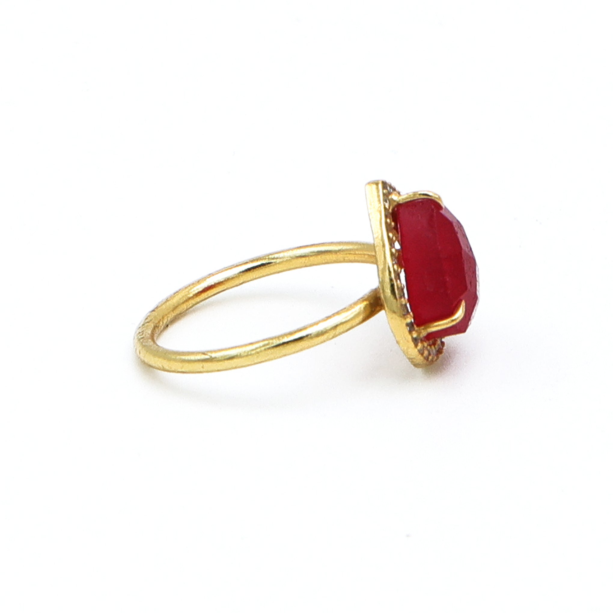 Dua Red Jade Gold-Plated Adjustable Heart Ring – Red Gemstone Romantic Statement Jewelry