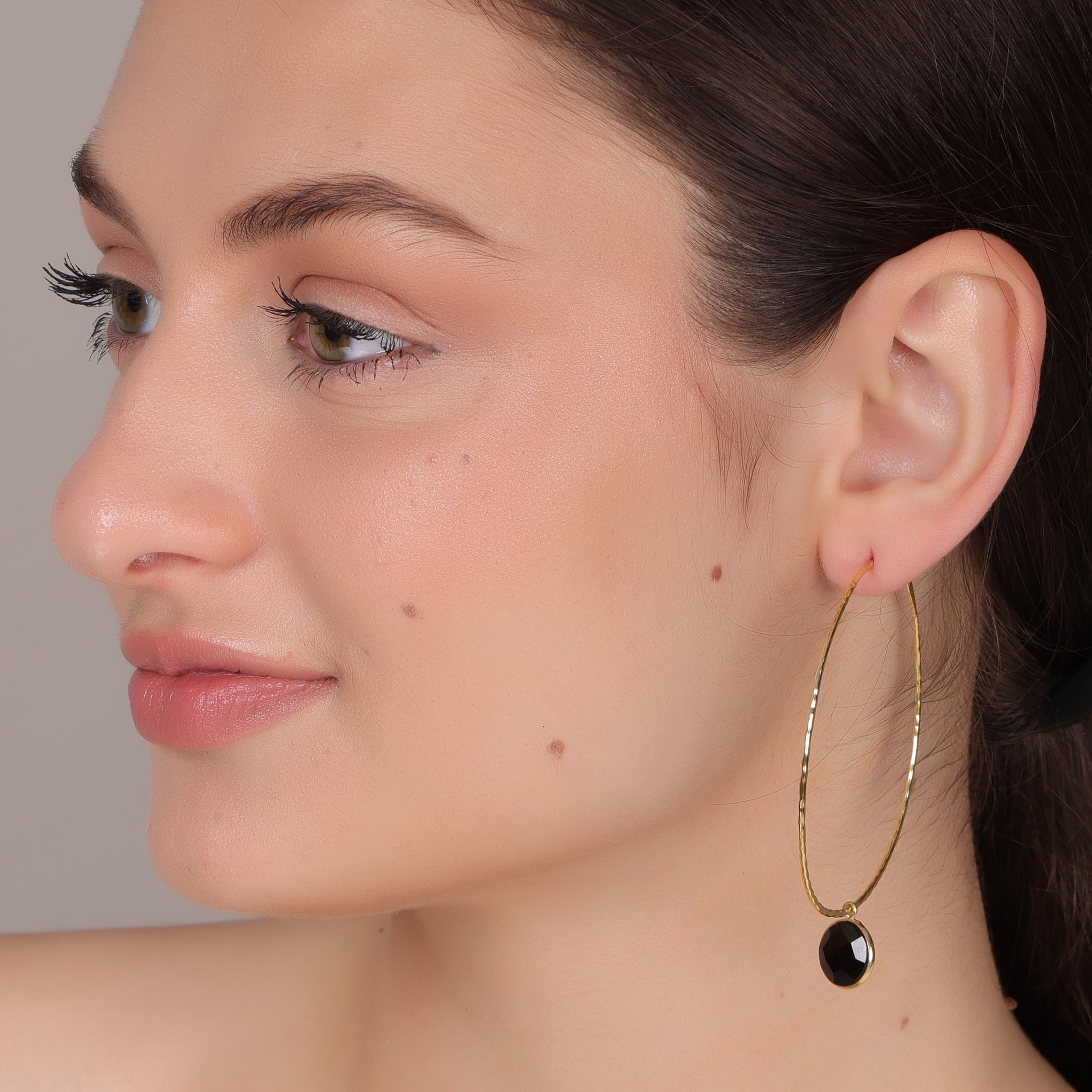 Dua Round Hoop Black Onyx Earrings – Handmade Gold-Plated Elegant Jewelry - Dua Online