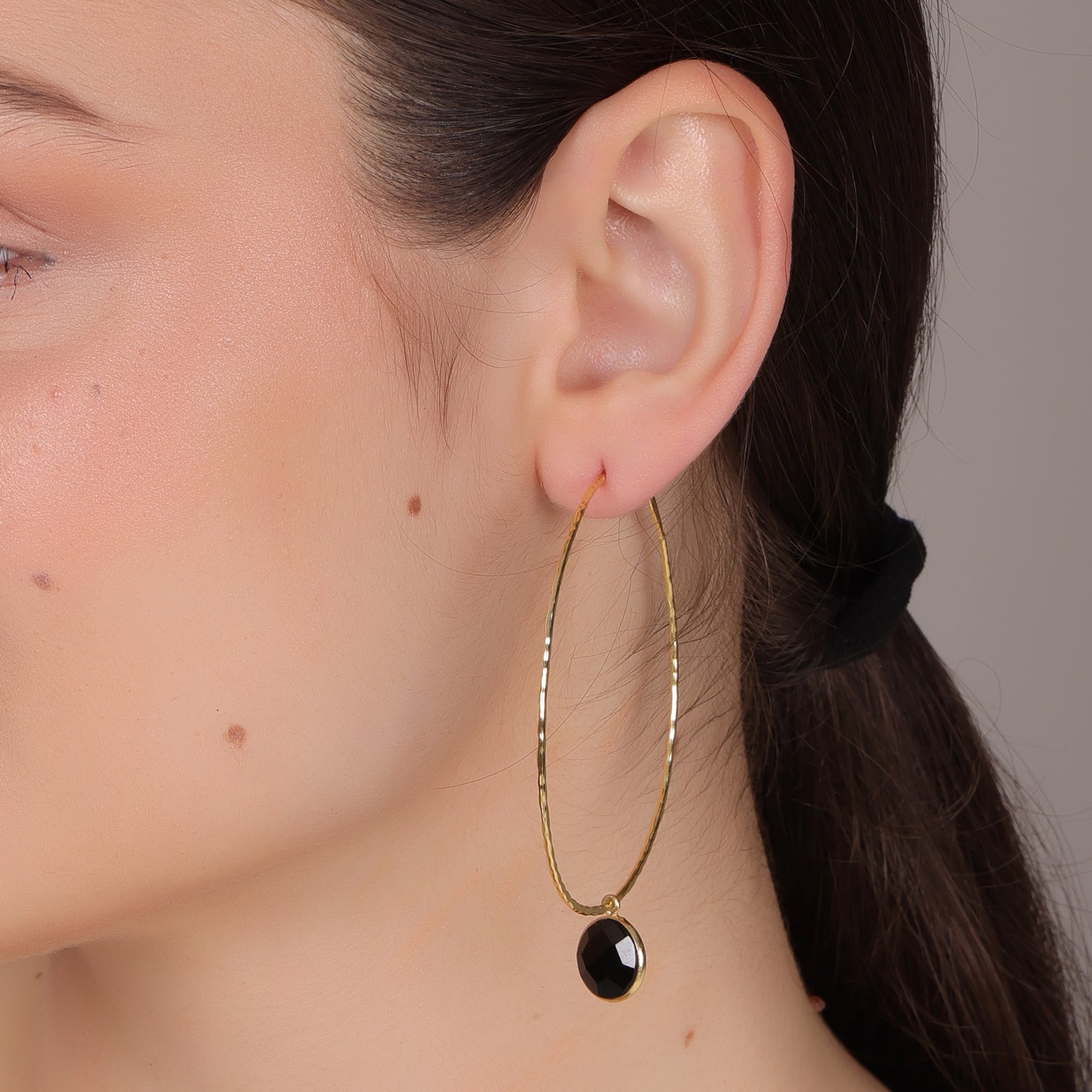 Dua Round Hoop Black Onyx Earrings – Handmade Gold-Plated Elegant Jewelry - Dua Online