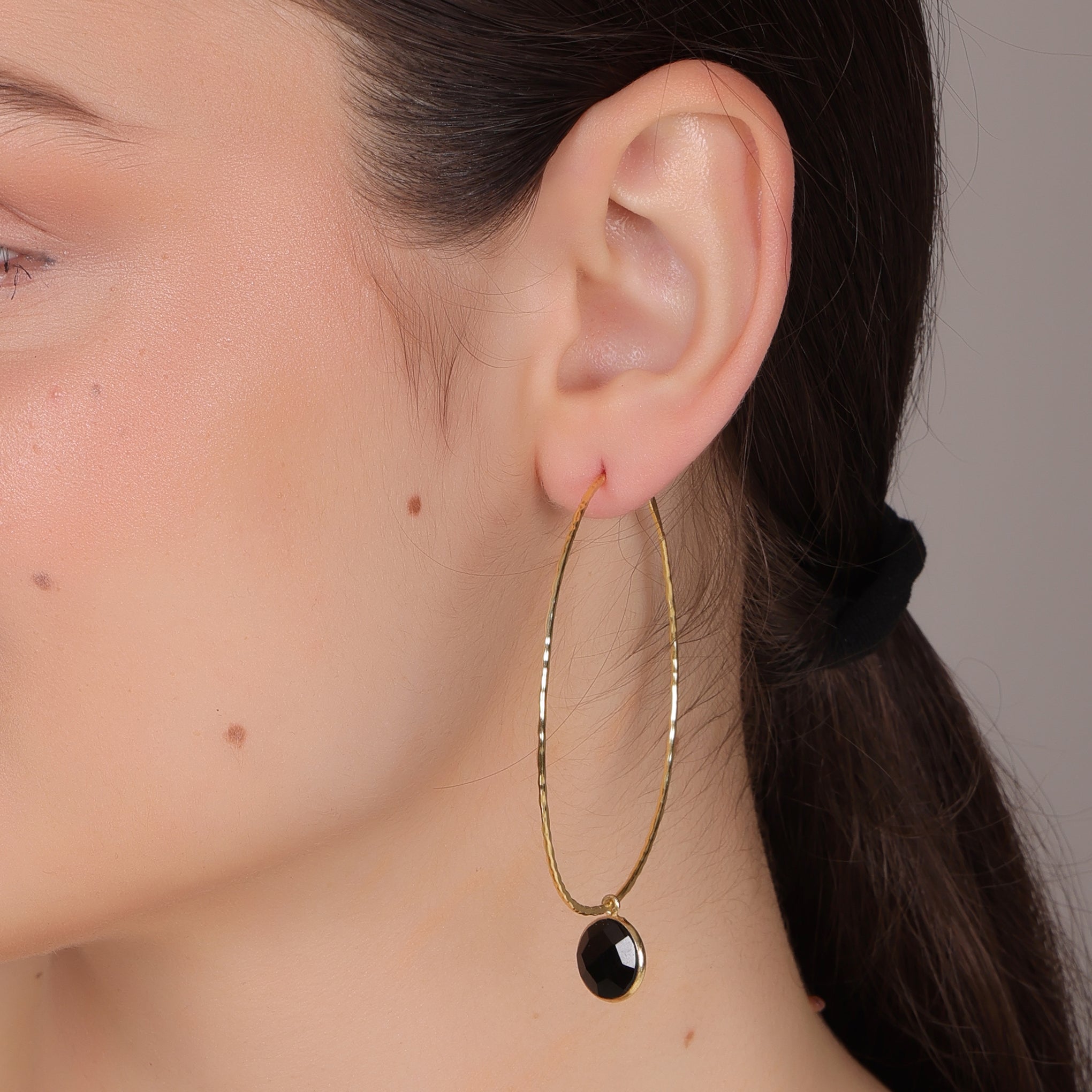 Dua Round Hoop Black Onyx Earrings – Handmade Gold-Plated Elegant Jewelry - Dua Online