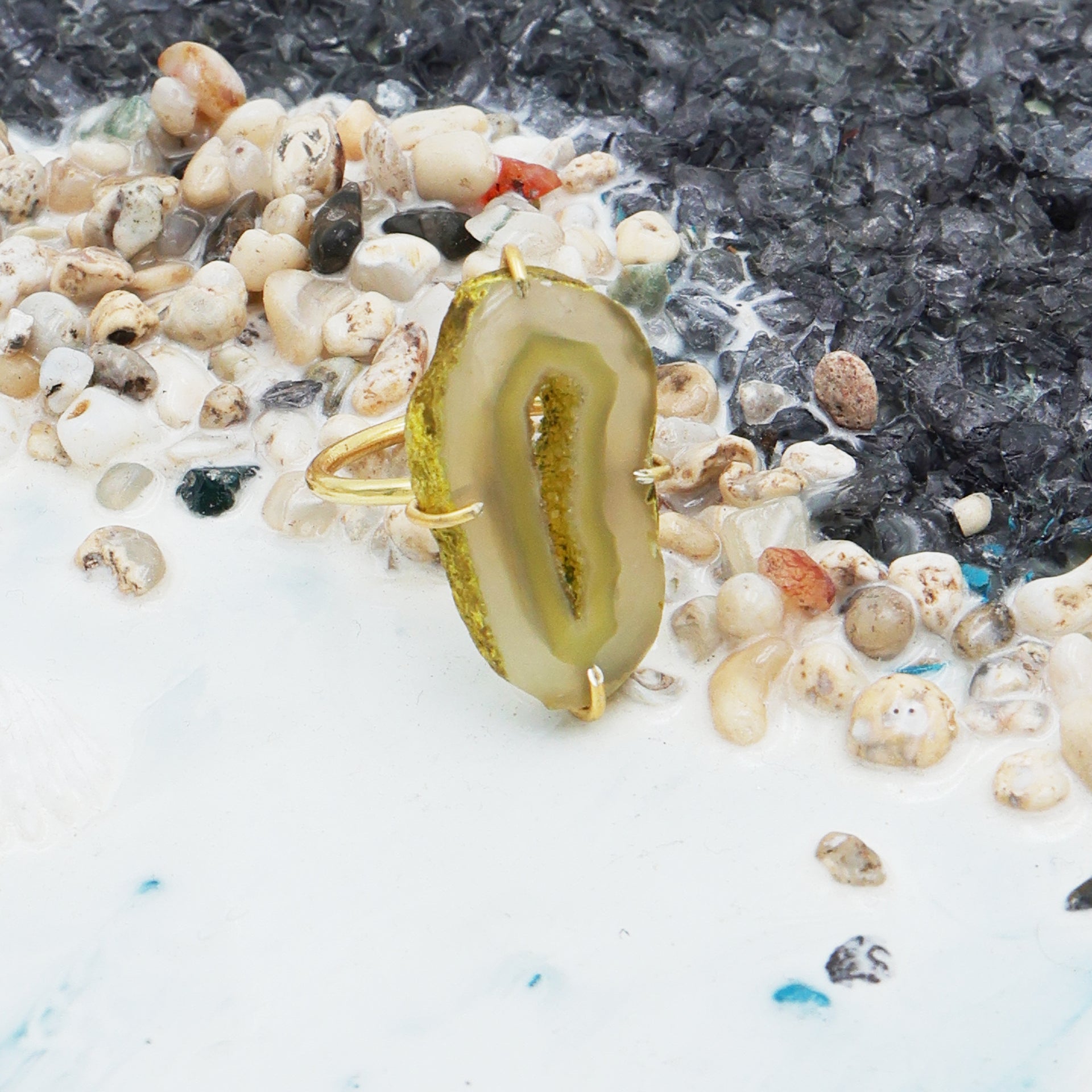 Dua Yellow Agate Gold-Plated Adjustable Ring – Contemporary Natural Stone Jewelry for Women