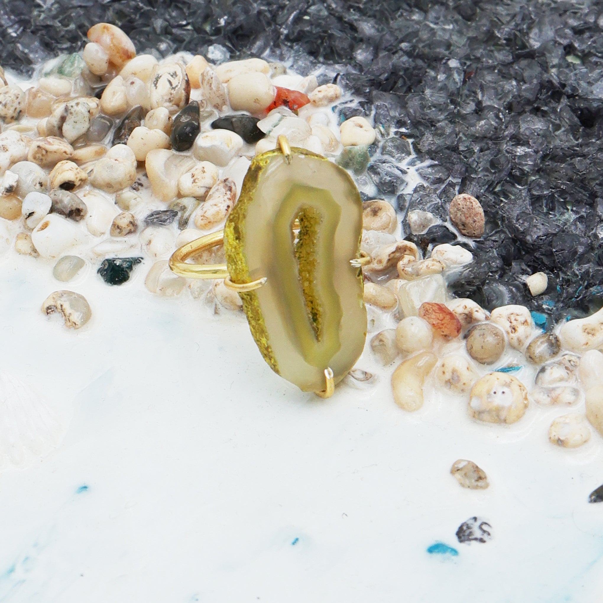 Dua Yellow Agate Gold-Plated Adjustable Ring – Contemporary Natural Stone Jewelry for Women