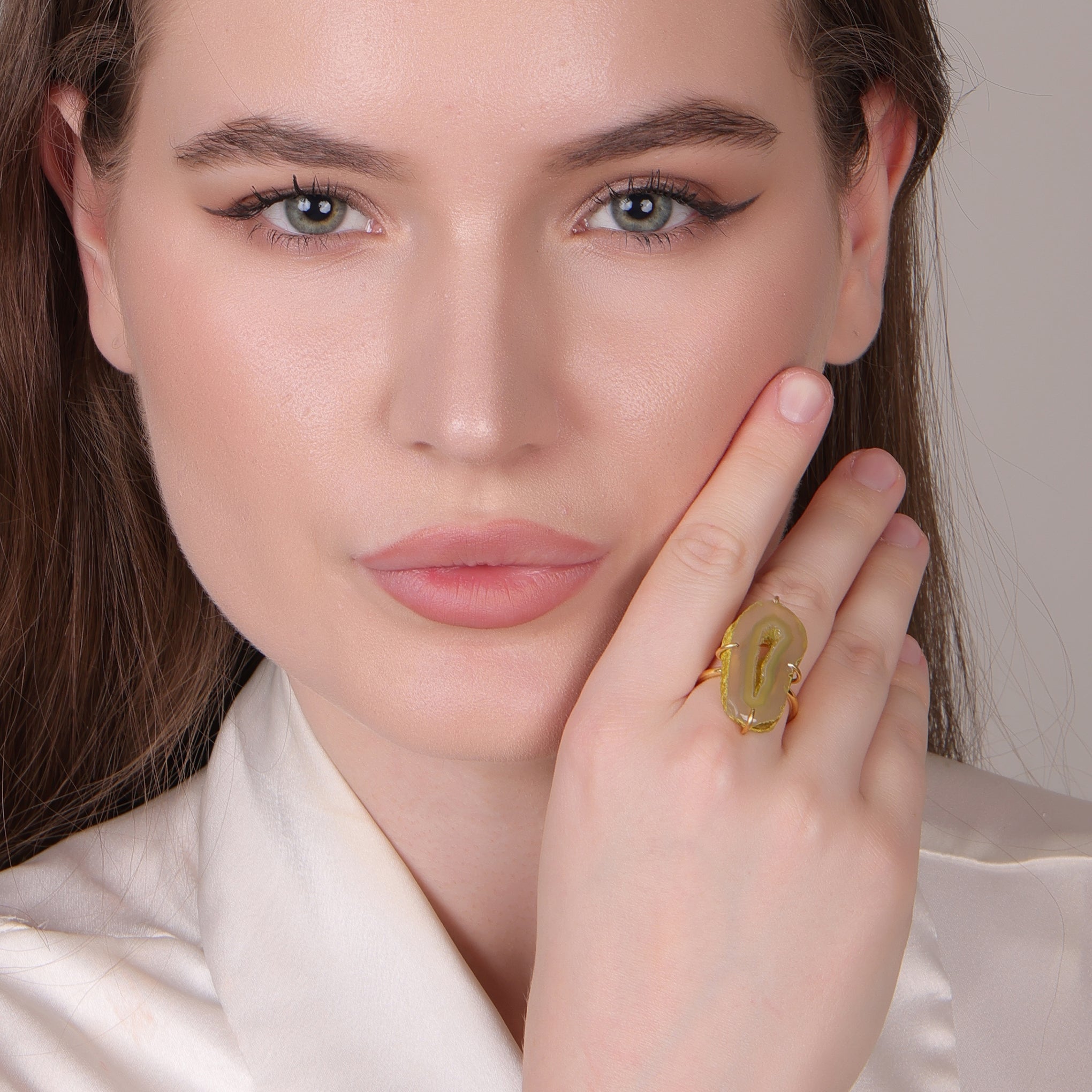 Dua Yellow Agate Gold-Plated Adjustable Ring – Contemporary Natural Stone Jewelry for Women