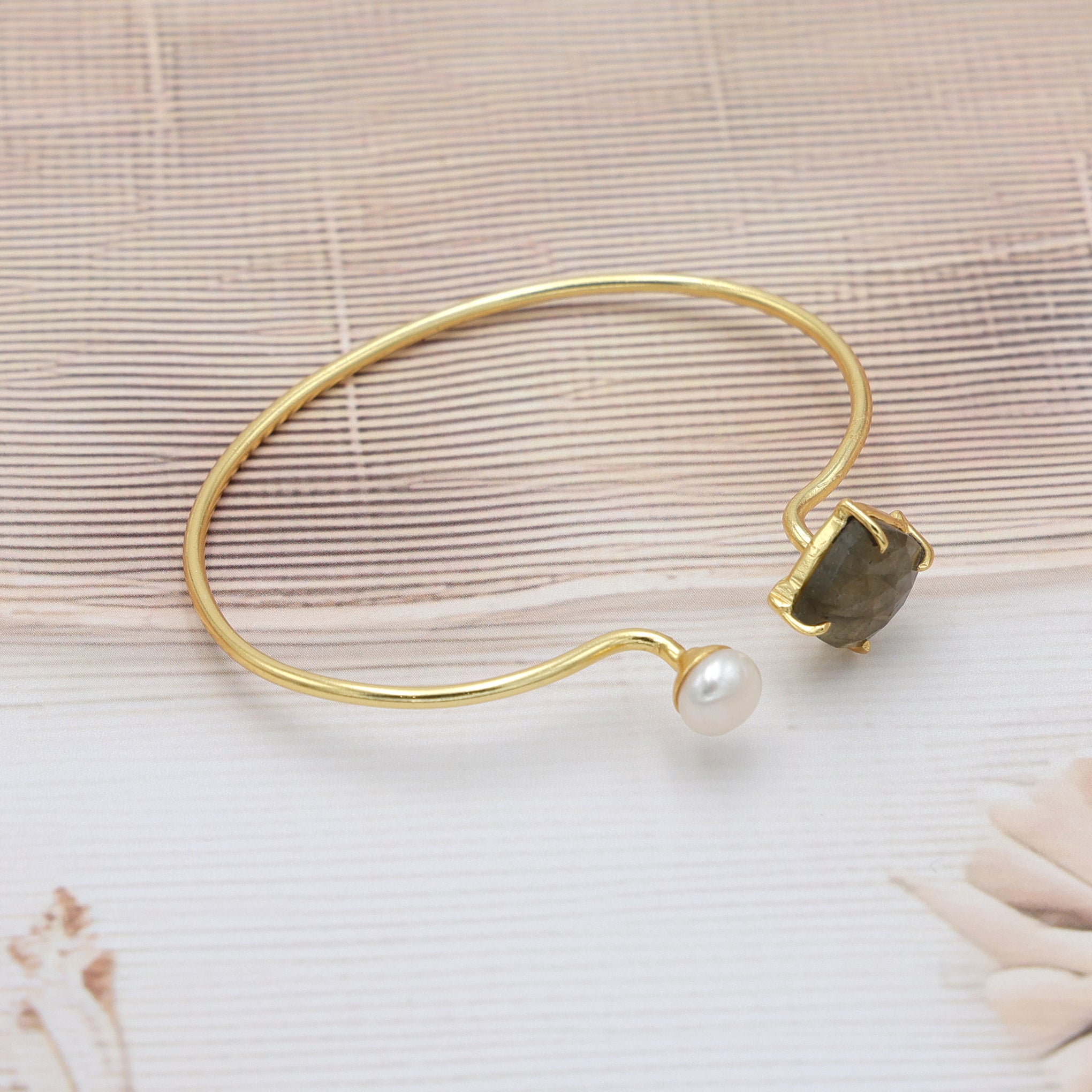 Labradorite_PearlBangle_HandmadeGoldPlatedBrassBraceletforWomen_5